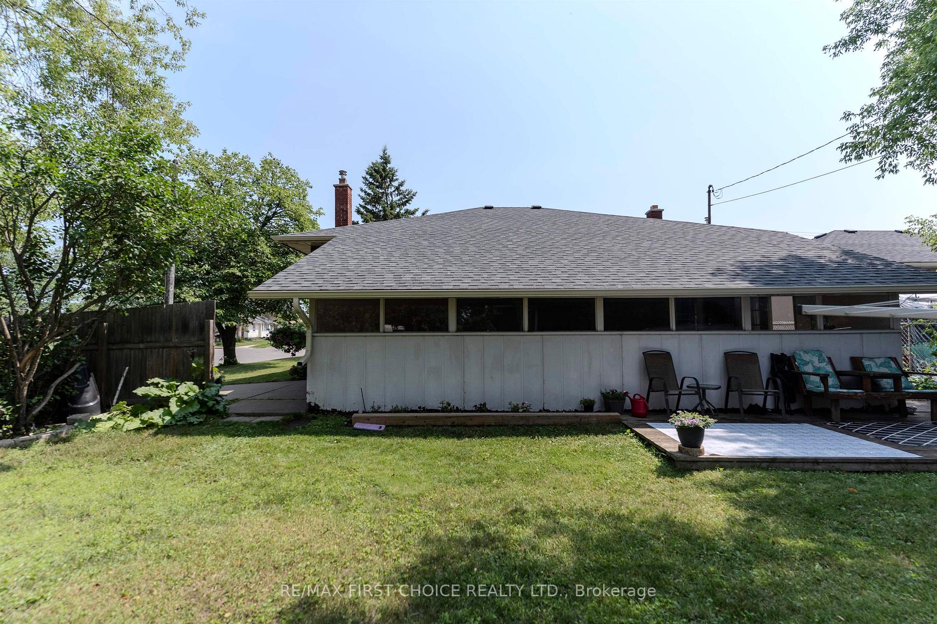 Photo 41 of 601 Edward Street S, Thunder Bay, Green Acres — HOMEH