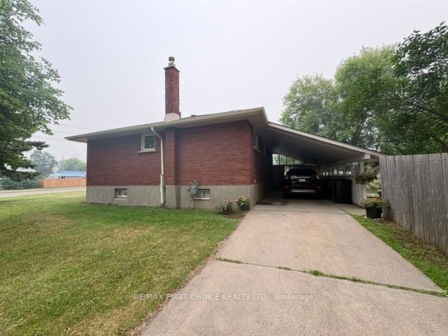 Photo 47 of 601 Edward Street S, Thunder Bay, Green Acres — HOMEH