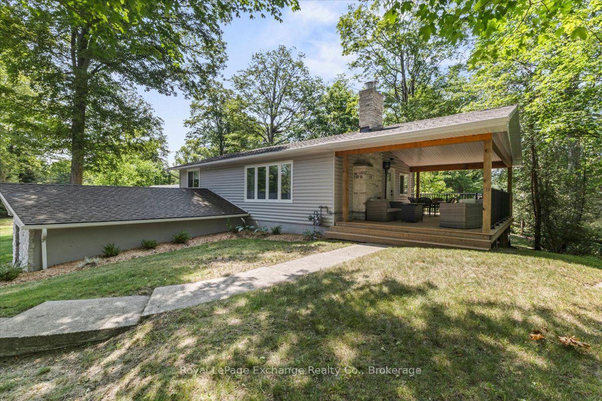 Front of 819 Wilson Avenue
