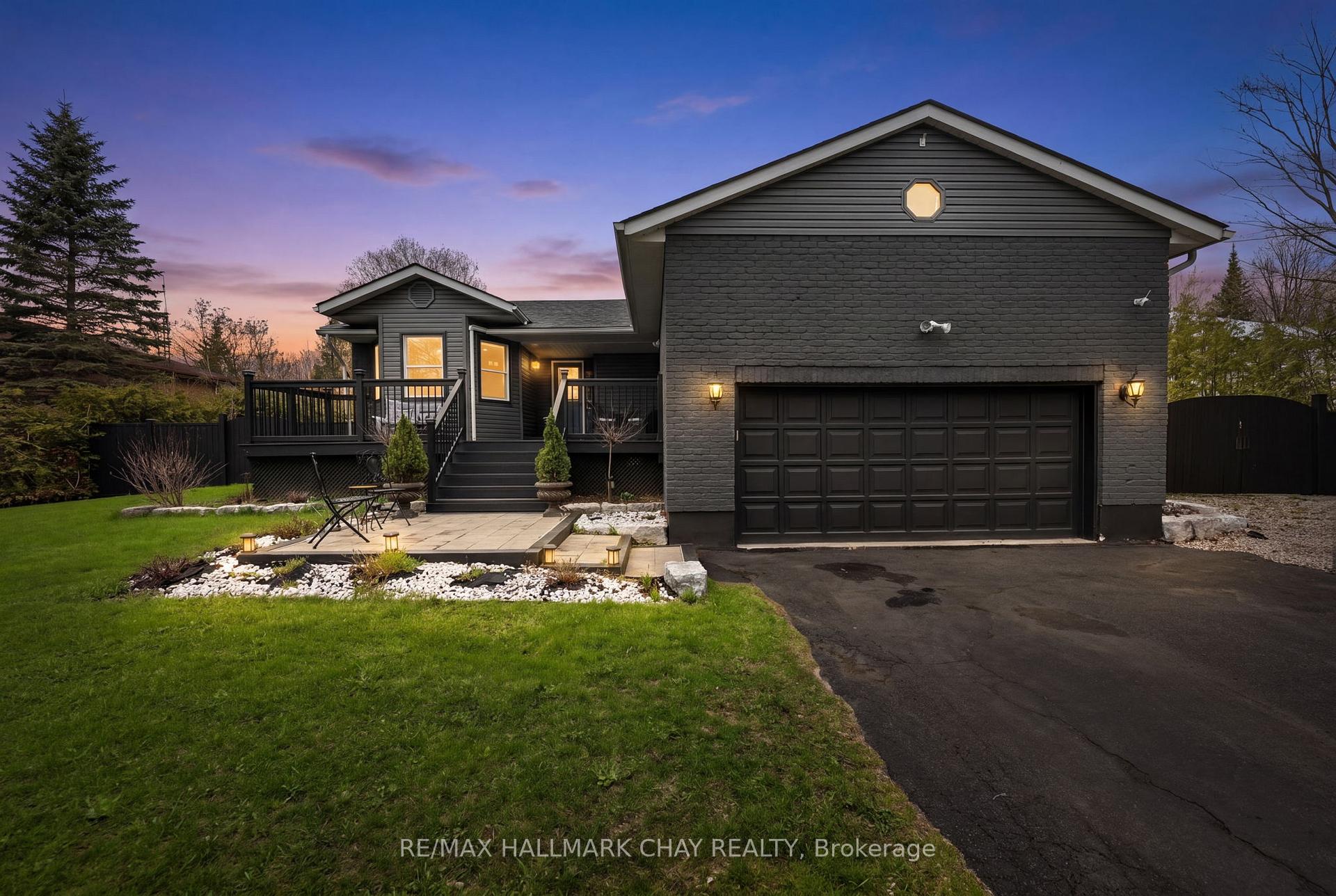 Photo 1 of 2330 Lakeshore Road E, Oro-Medonte, Hawkestone — HOMEH
