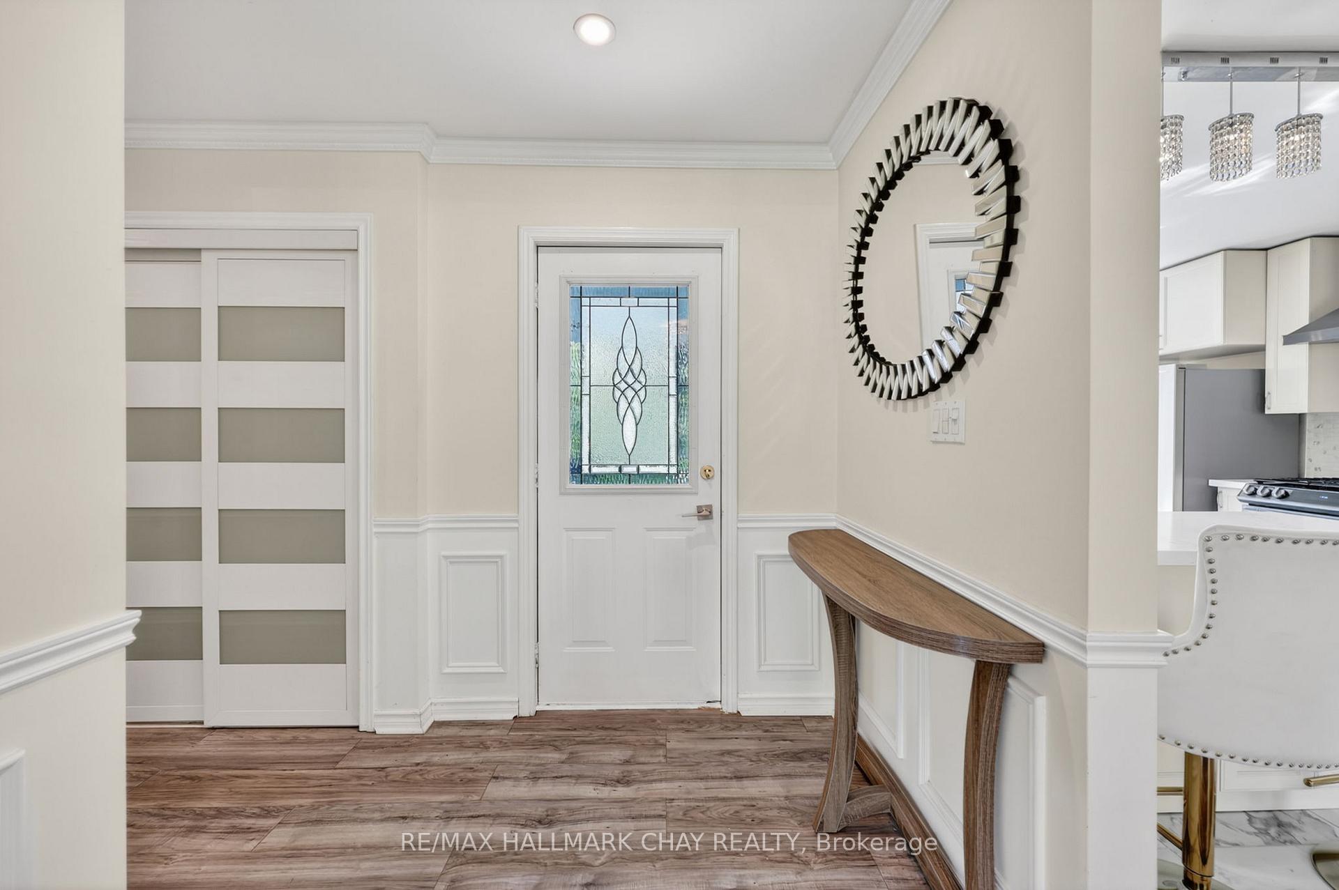 Photo 9 of 2330 Lakeshore Road E, Oro-Medonte, Hawkestone — HOMEH