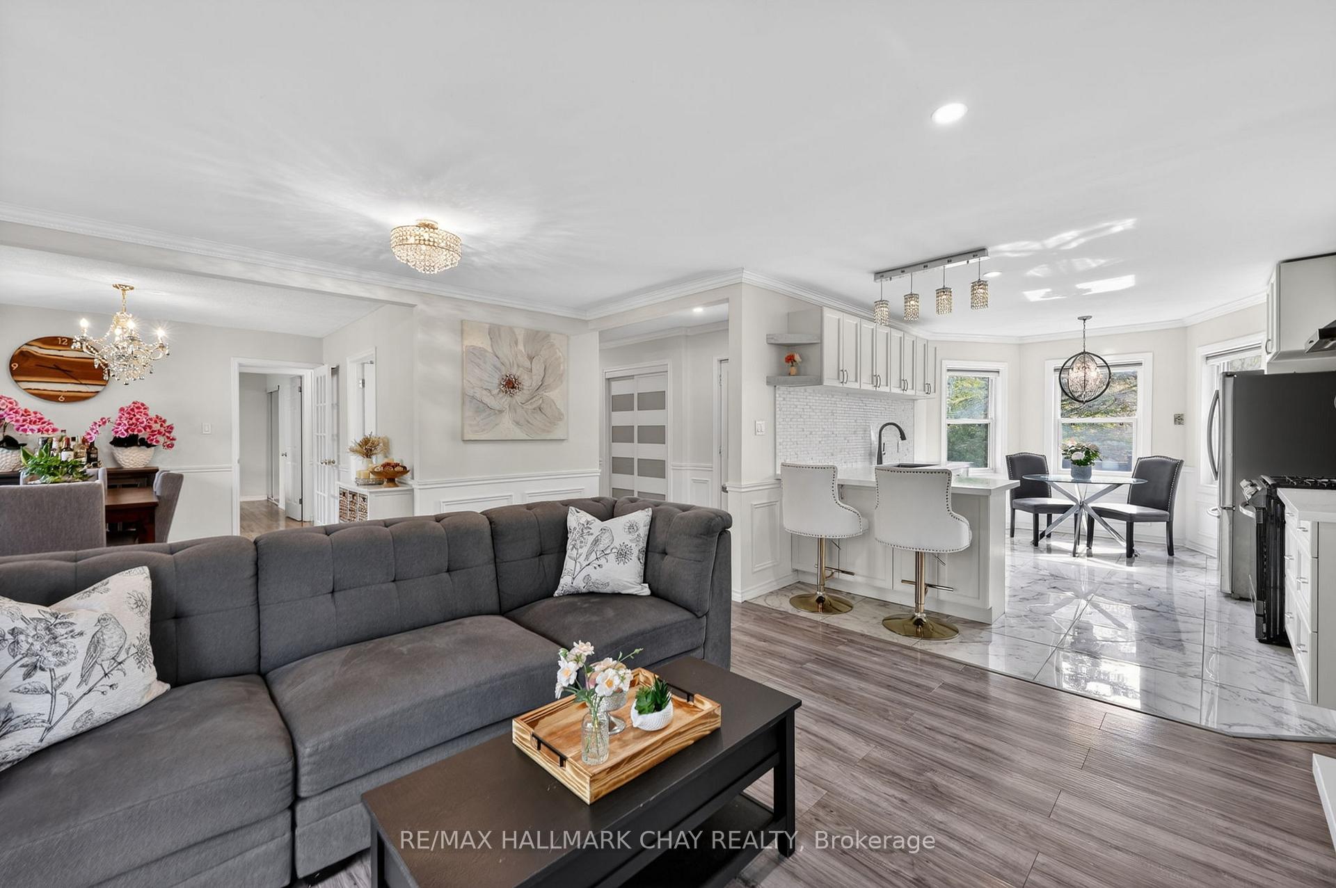 Photo 13 of 2330 Lakeshore Road E, Oro-Medonte, Hawkestone — HOMEH