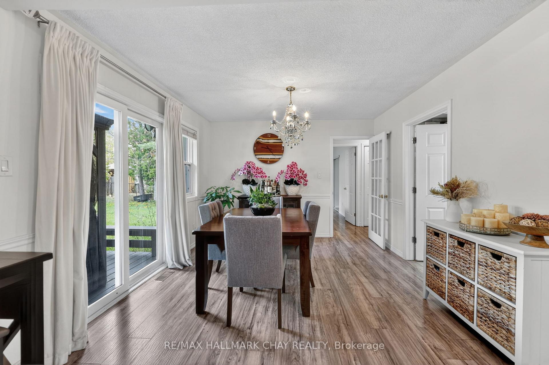 Photo 19 of 2330 Lakeshore Road E, Oro-Medonte, Hawkestone — HOMEH