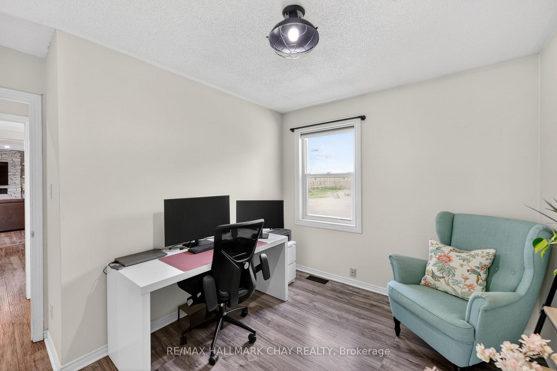 Photo 24 of 2330 Lakeshore Road E, Oro-Medonte, Hawkestone — HOMEH