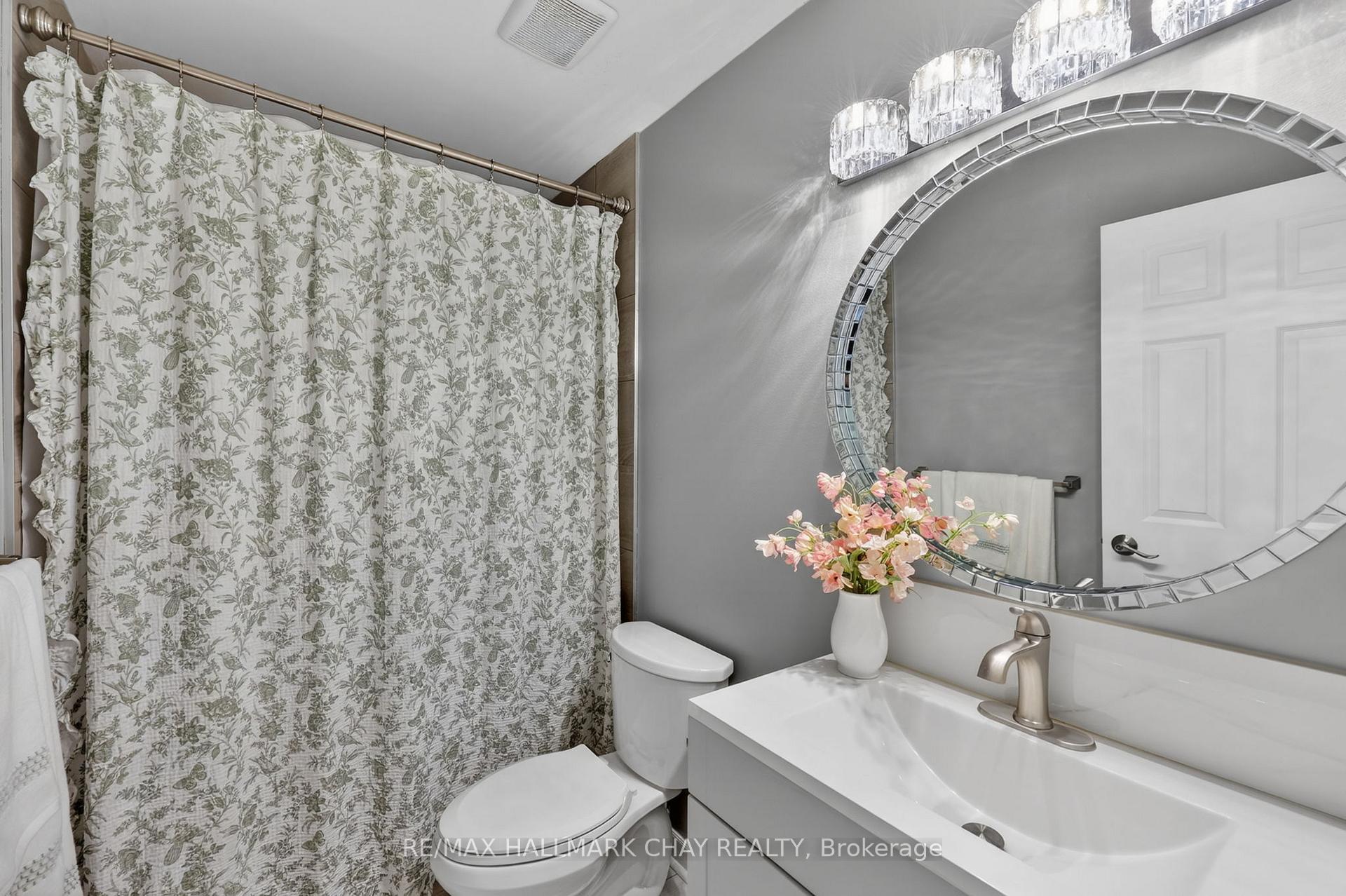 Photo 25 of 2330 Lakeshore Road E, Oro-Medonte, Hawkestone — HOMEH