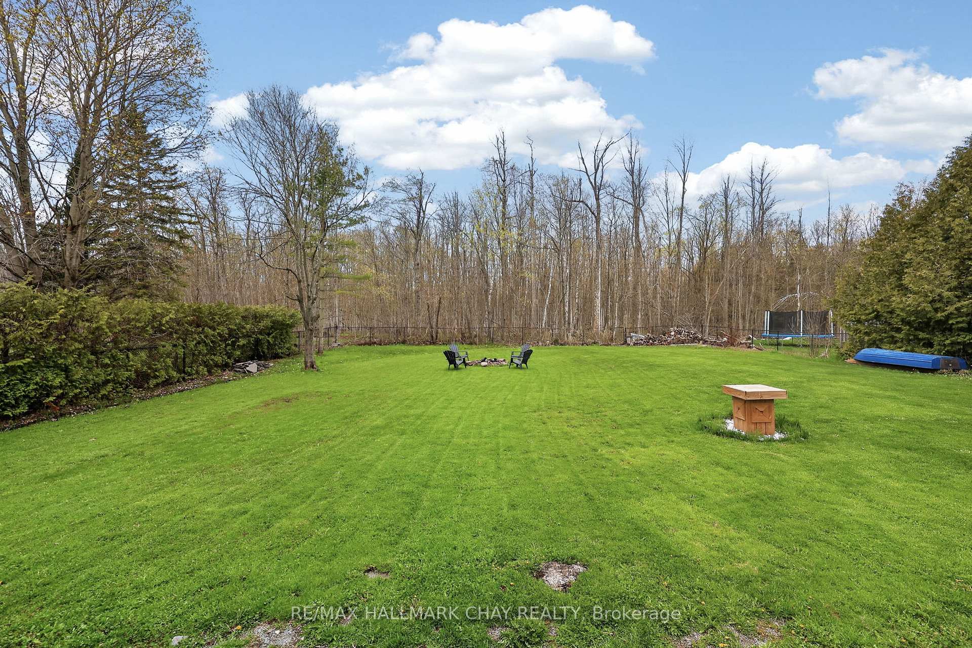 Photo 38 of 2330 Lakeshore Road E, Oro-Medonte, Hawkestone — HOMEH