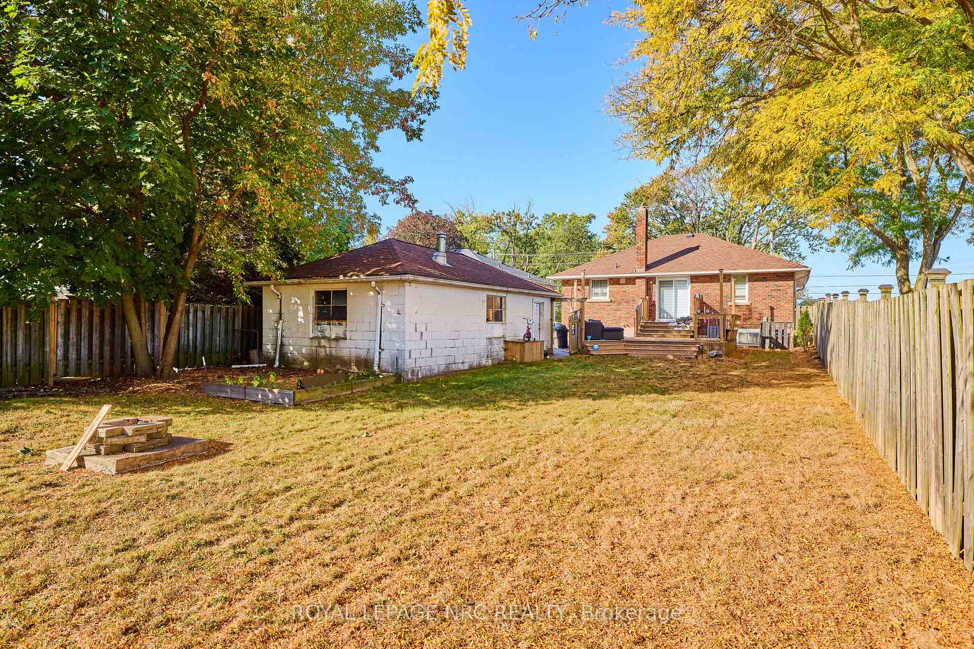 Photo 7 of 2862 Dorchester Road, Niagara Falls, Stamford — HOMEH