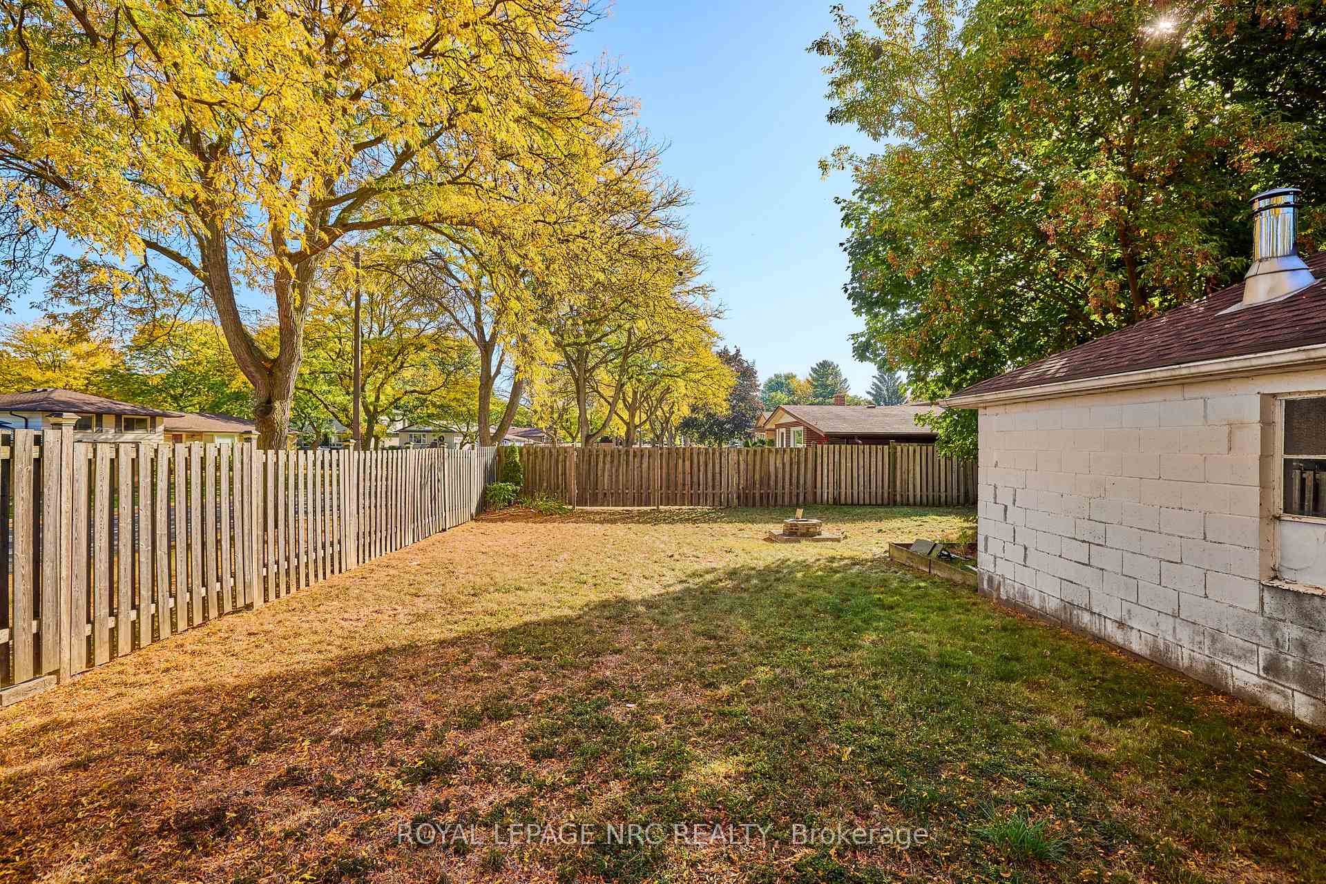Photo 10 of 2862 Dorchester Road, Niagara Falls, Stamford — HOMEH