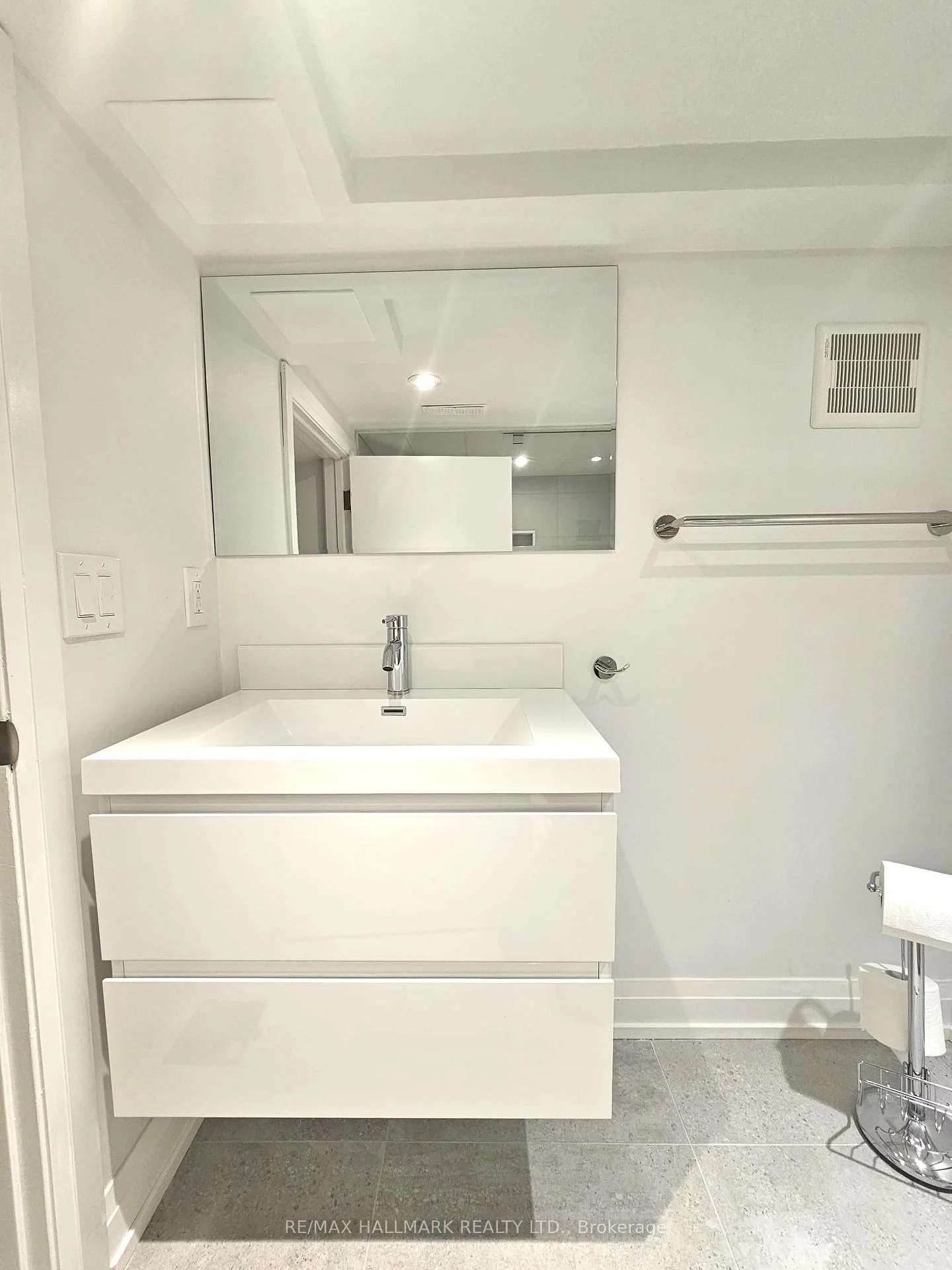 Photo 15 of 38 Halton Street, Toronto, Trinity-Bellwoods — HOMEH