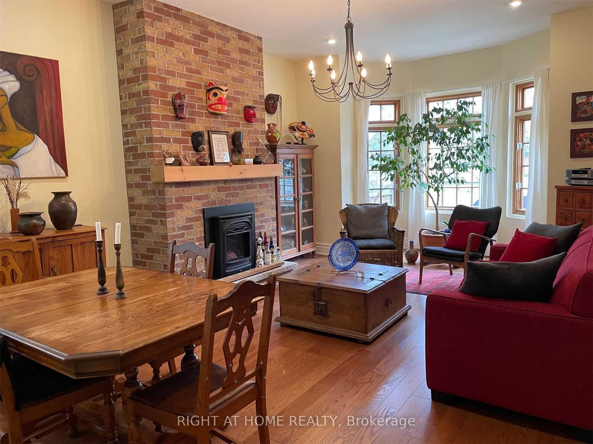 Photo 2 of Unit Main, 55 West Lodge Avenue, Toronto, Roncesvalles — HOMEH
