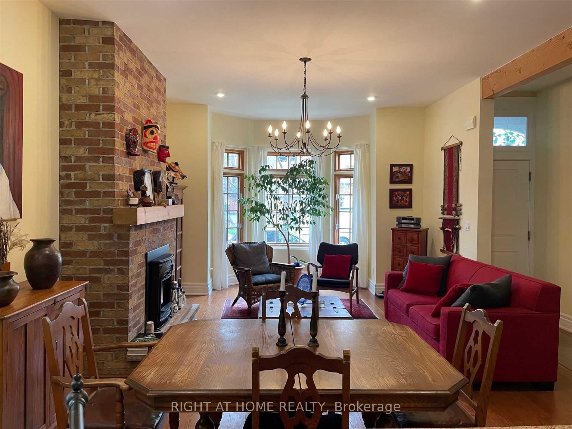Photo 3 of Unit Main, 55 West Lodge Avenue, Toronto, Roncesvalles — HOMEH