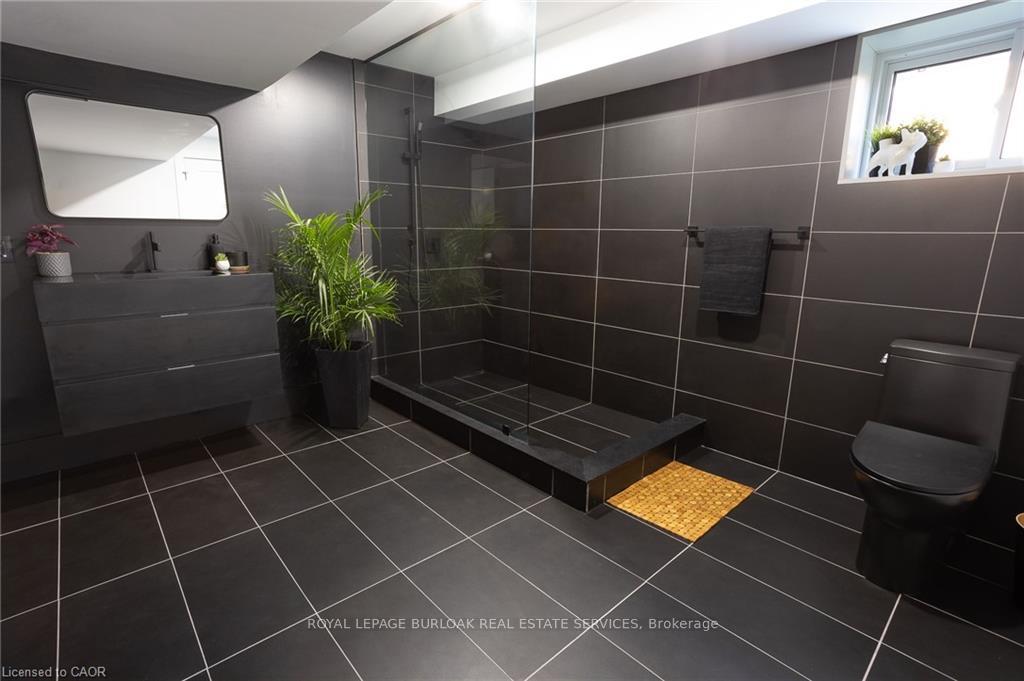 Photo 36 of 5427 Anthony Place, Burlington, Appleby — HOMEH