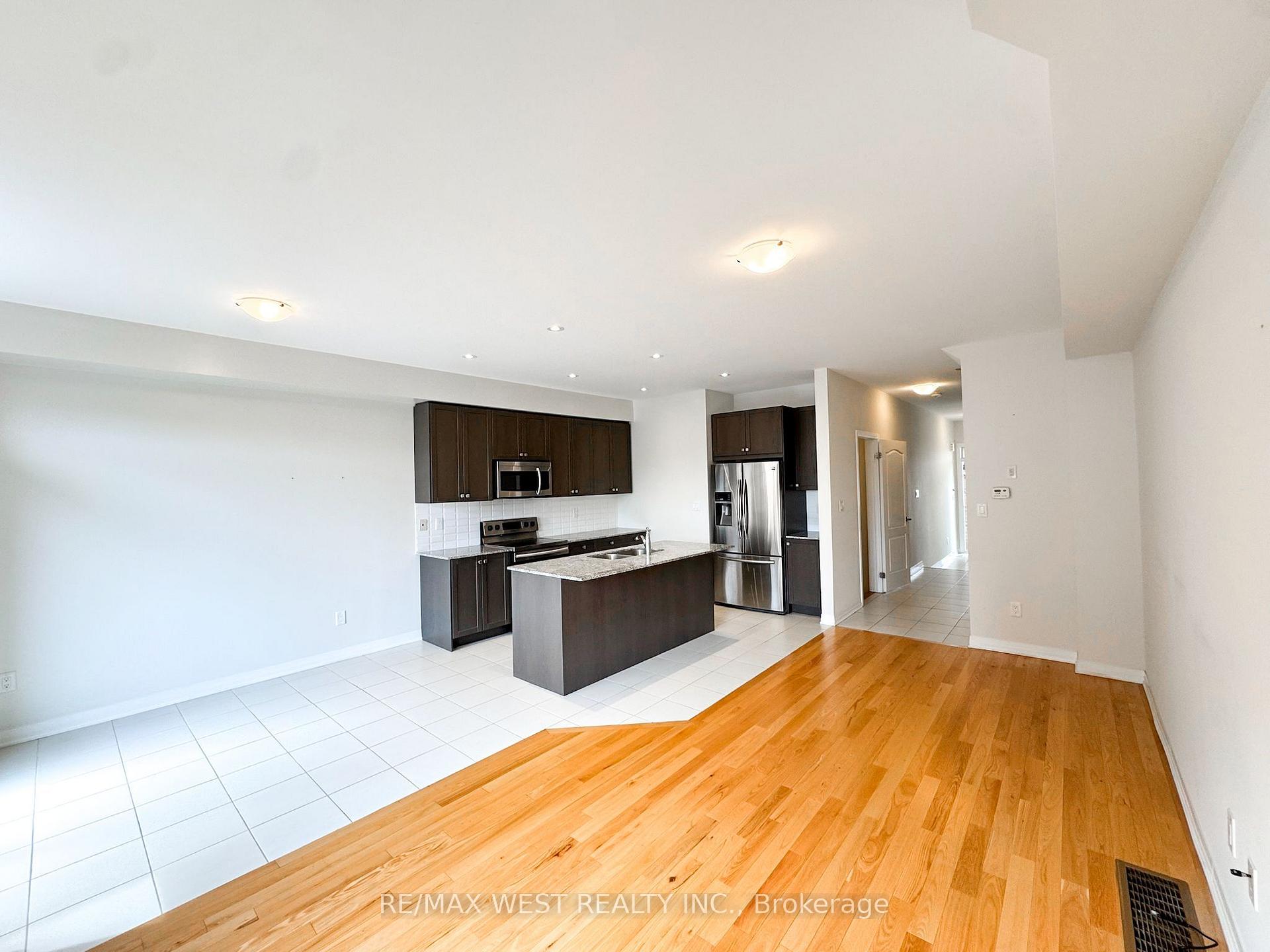 Photo 5 of 186 Parkinson Crescent, Orangeville — HOMEH