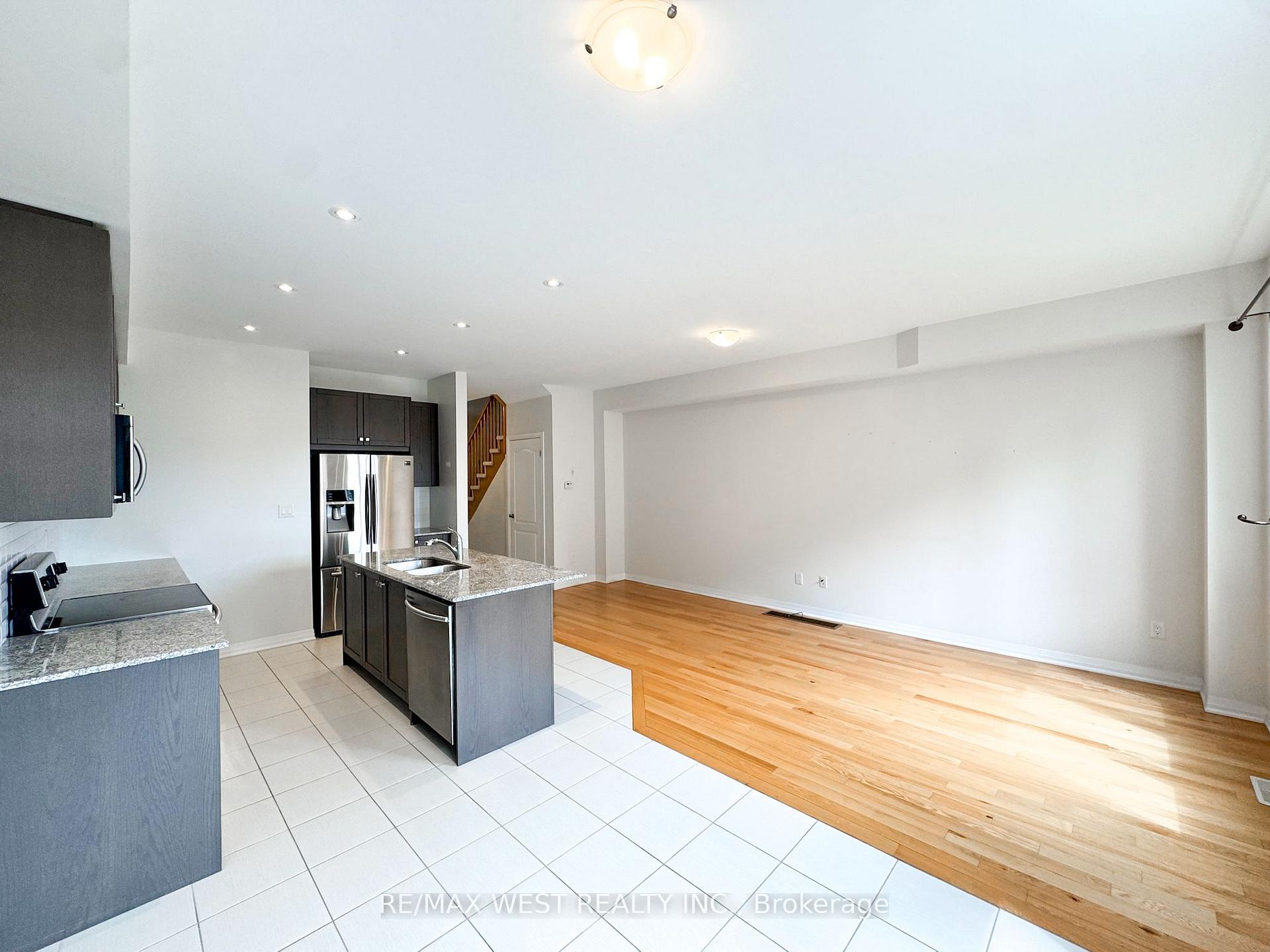 Photo 6 of 186 Parkinson Crescent, Orangeville — HOMEH