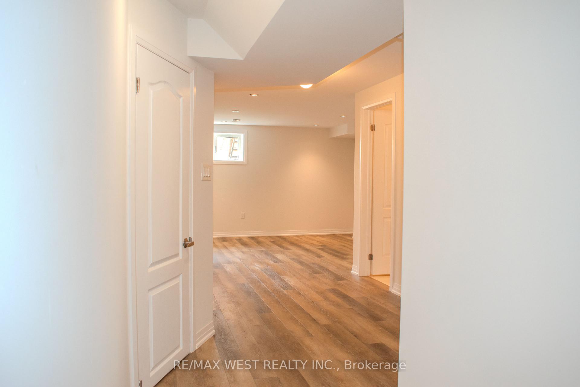 Photo 16 of 186 Parkinson Crescent, Orangeville — HOMEH