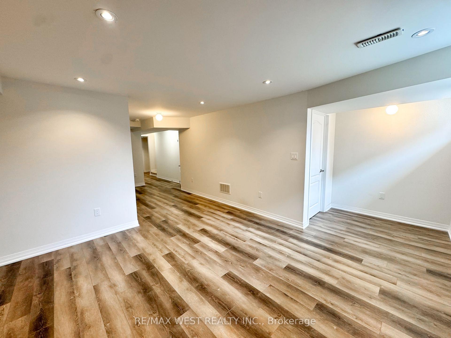 Photo 18 of 186 Parkinson Crescent, Orangeville — HOMEH