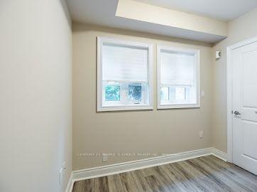 Photo 3 of 2037 Queensborough Gate, Mississauga, Central Erin Mills — HOMEH