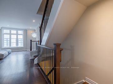 Photo 6 of 2037 Queensborough Gate, Mississauga, Central Erin Mills — HOMEH
