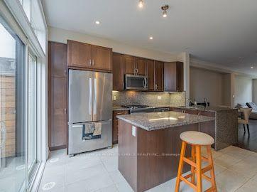 Photo 12 of 2037 Queensborough Gate, Mississauga, Central Erin Mills — HOMEH
