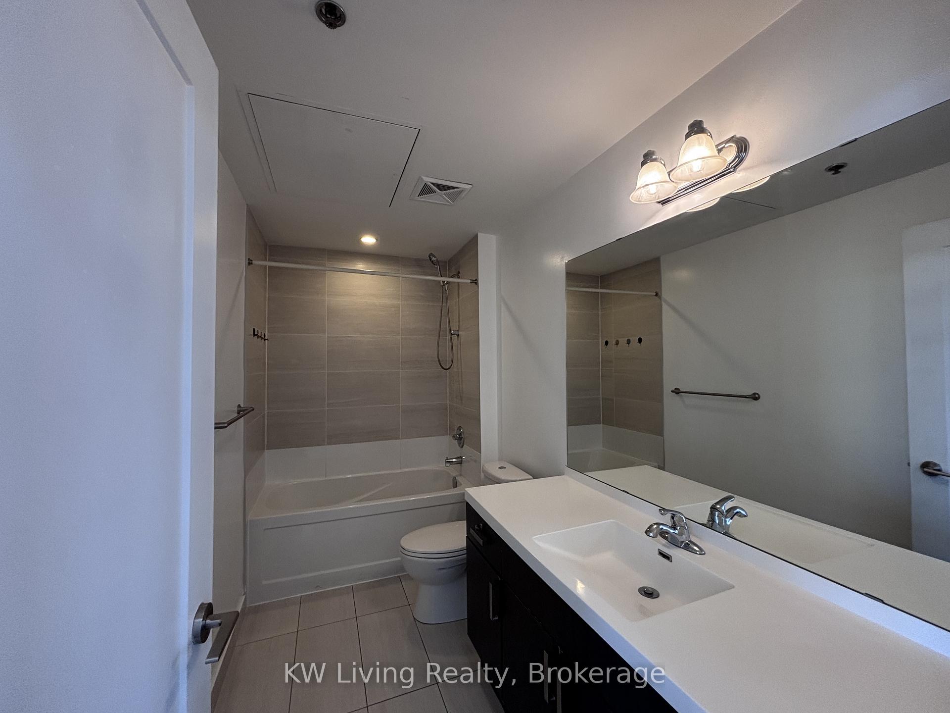 Photo 11 of Unit PH19, 28 Prince Regent Street, Markham, Cathedraltown — HOMEH
