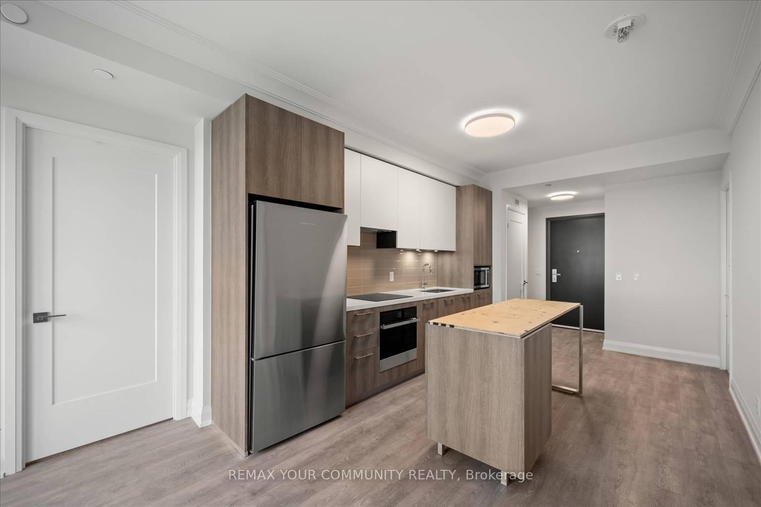 Photo 5 of Unit 3703, 8 Water Walk Drive, Markham, Unionville — HOMEH