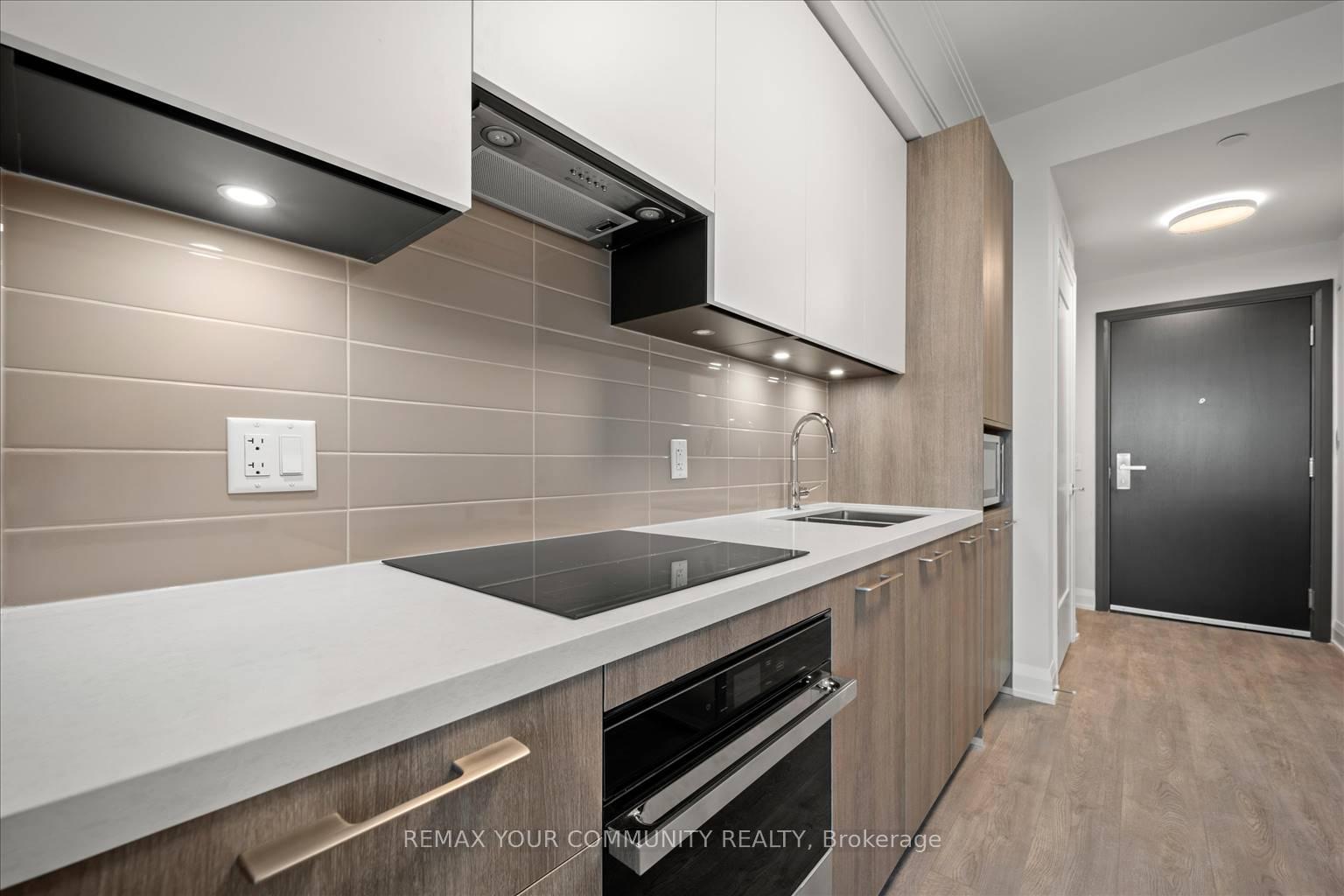 Photo 12 of Unit 3703, 8 Water Walk Drive, Markham, Unionville — HOMEH