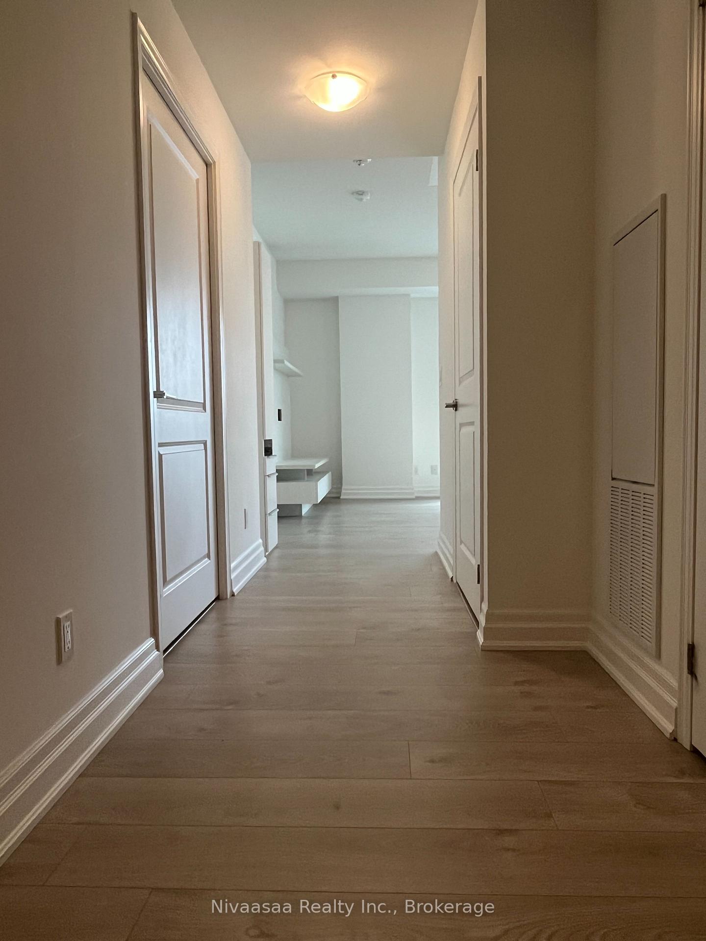 Photo 4 of Unit 301, 10 Rouge Valley Drive W, Markham, Unionville — HOMEH