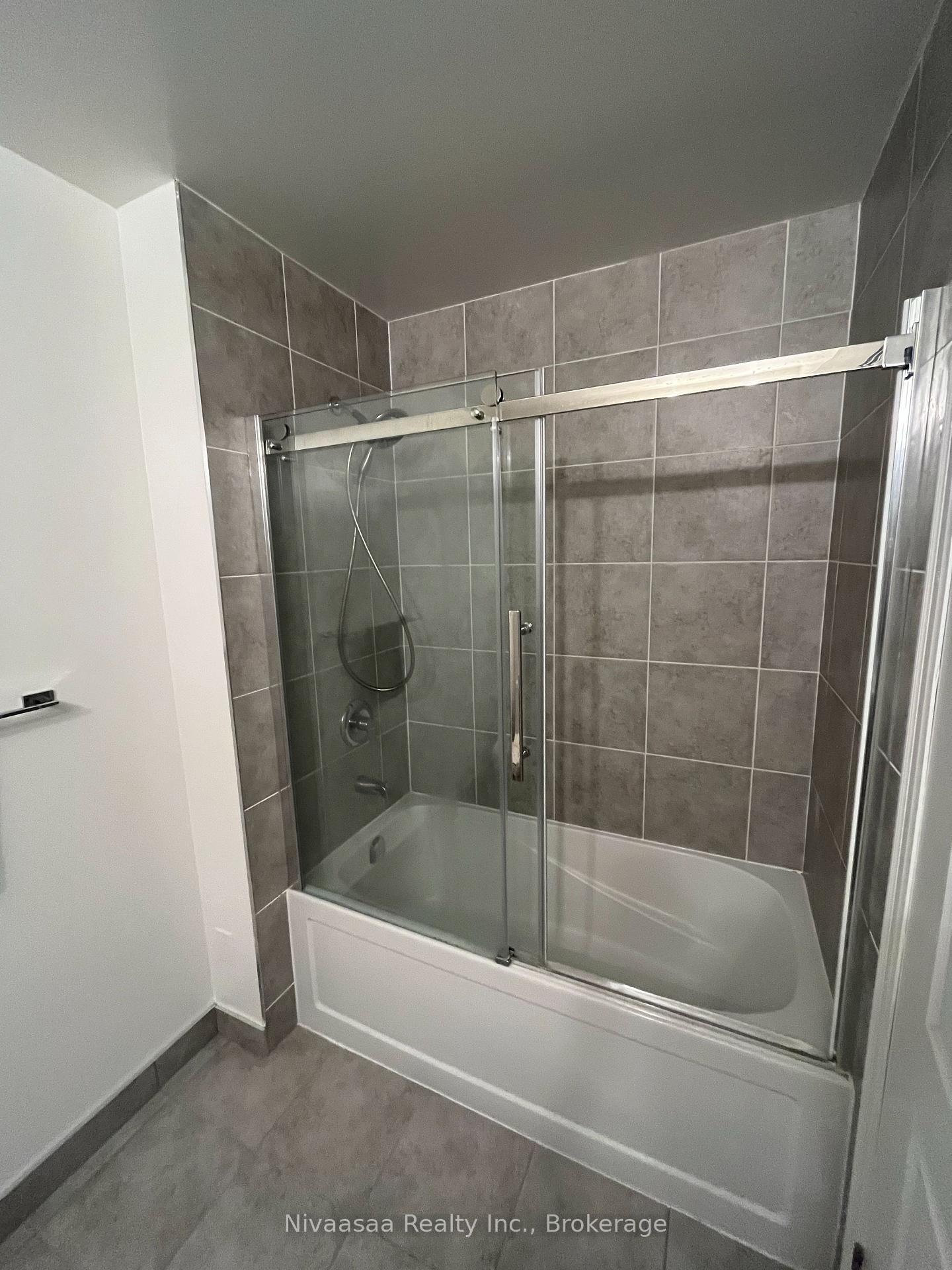 Photo 9 of Unit 301, 10 Rouge Valley Drive W, Markham, Unionville — HOMEH
