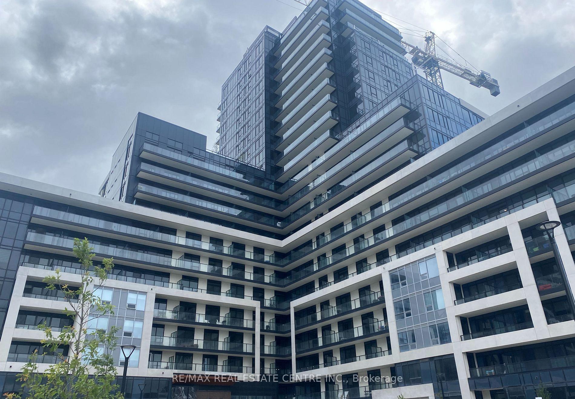 Front of Unit 1404, 3220 William Colston Avenue