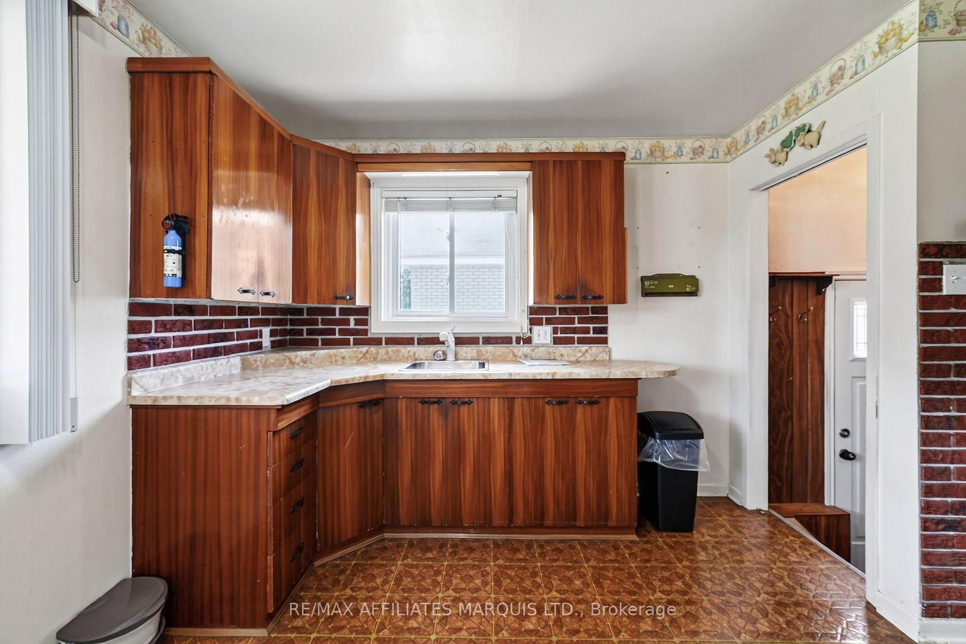 Photo 9 of 529 Anthony Street, Cornwall, Cornwall — HOMEH