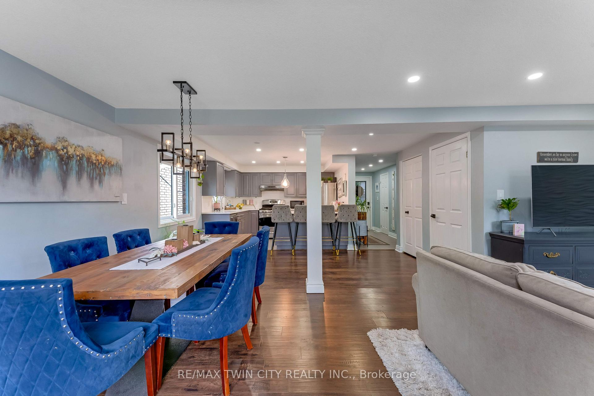 Photo 11 of 925 Copper Leaf Crescent, Kitchener, Trussler — HOMEH