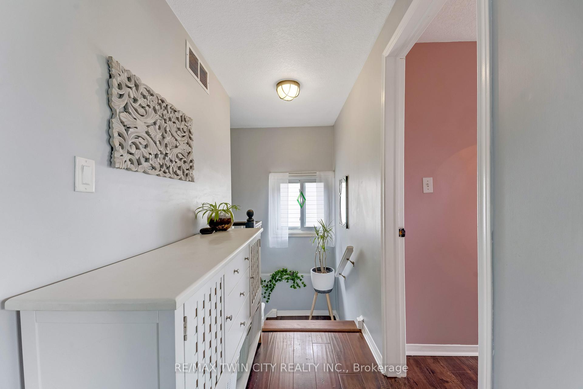 Photo 17 of 925 Copper Leaf Crescent, Kitchener, Trussler — HOMEH