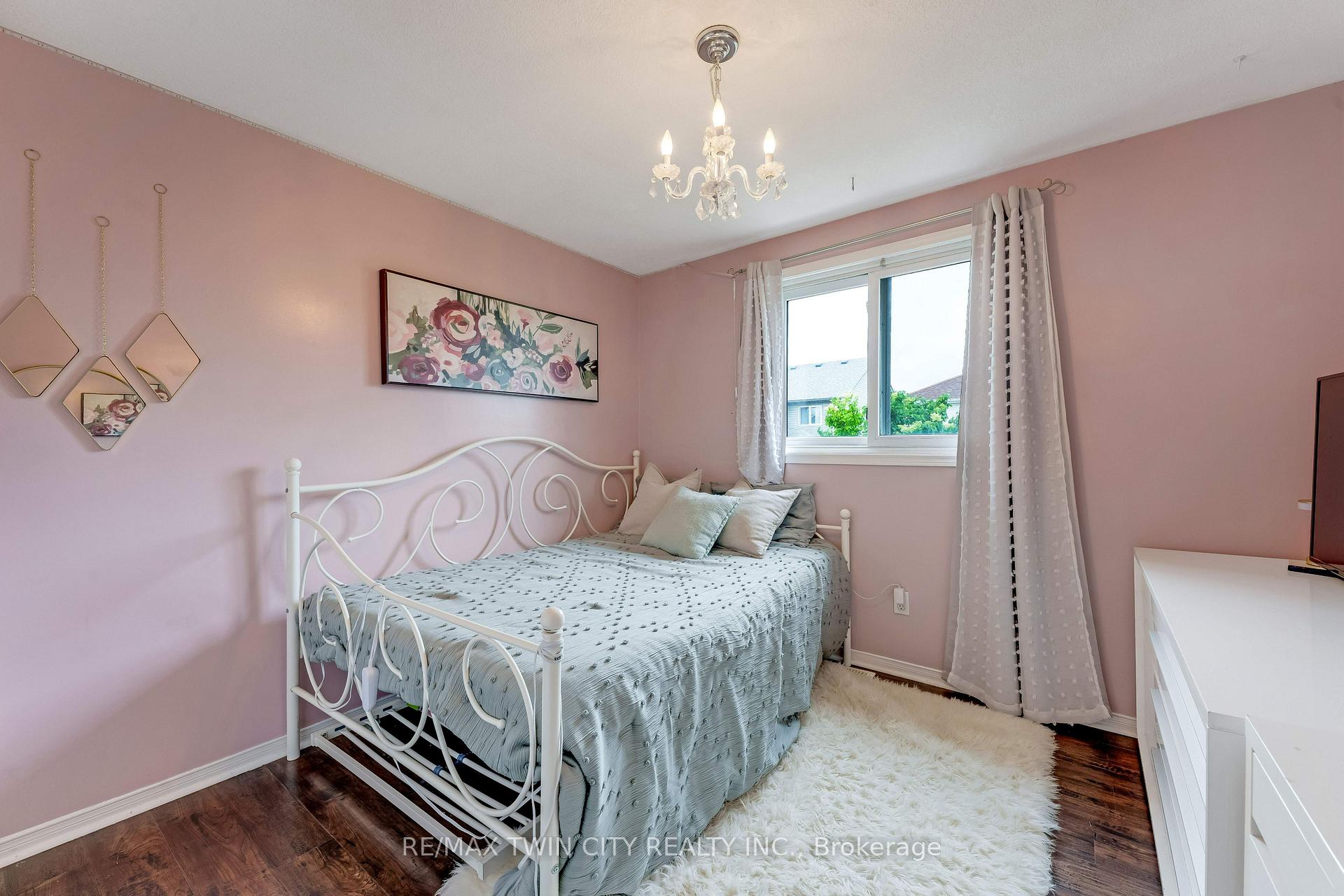 Photo 18 of 925 Copper Leaf Crescent, Kitchener, Trussler — HOMEH