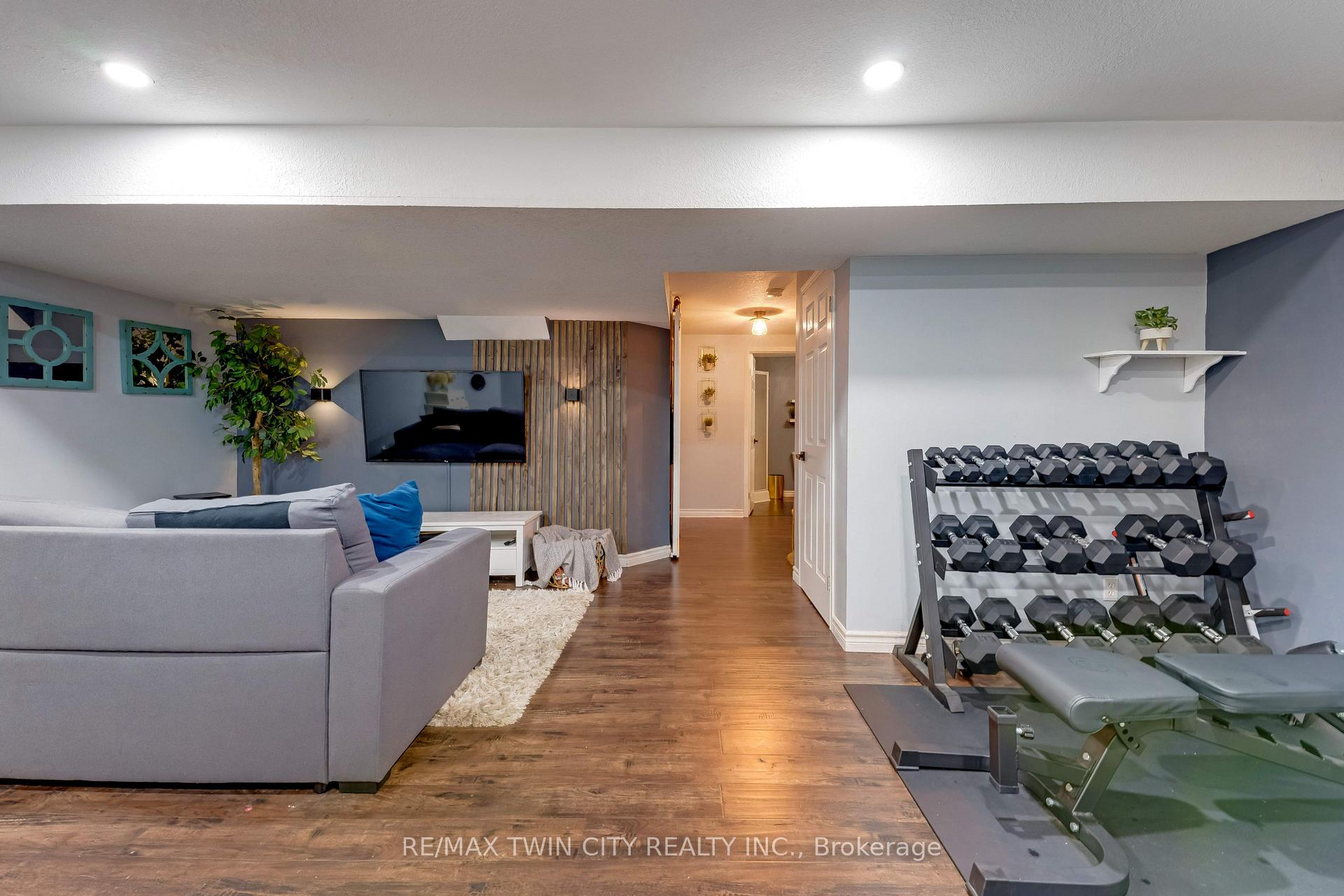 Photo 32 of 925 Copper Leaf Crescent, Kitchener, Trussler — HOMEH