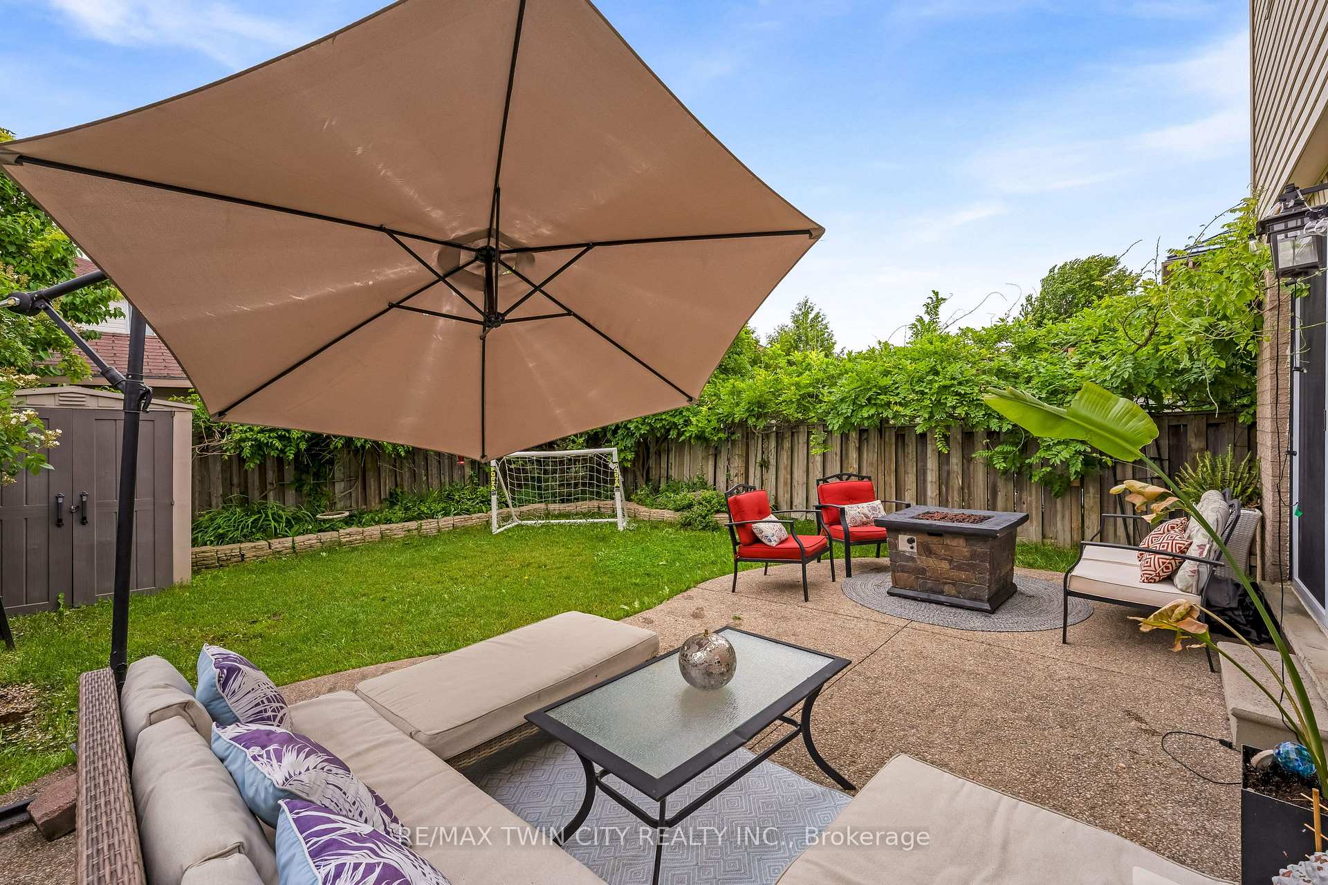 Photo 41 of 925 Copper Leaf Crescent, Kitchener, Trussler — HOMEH