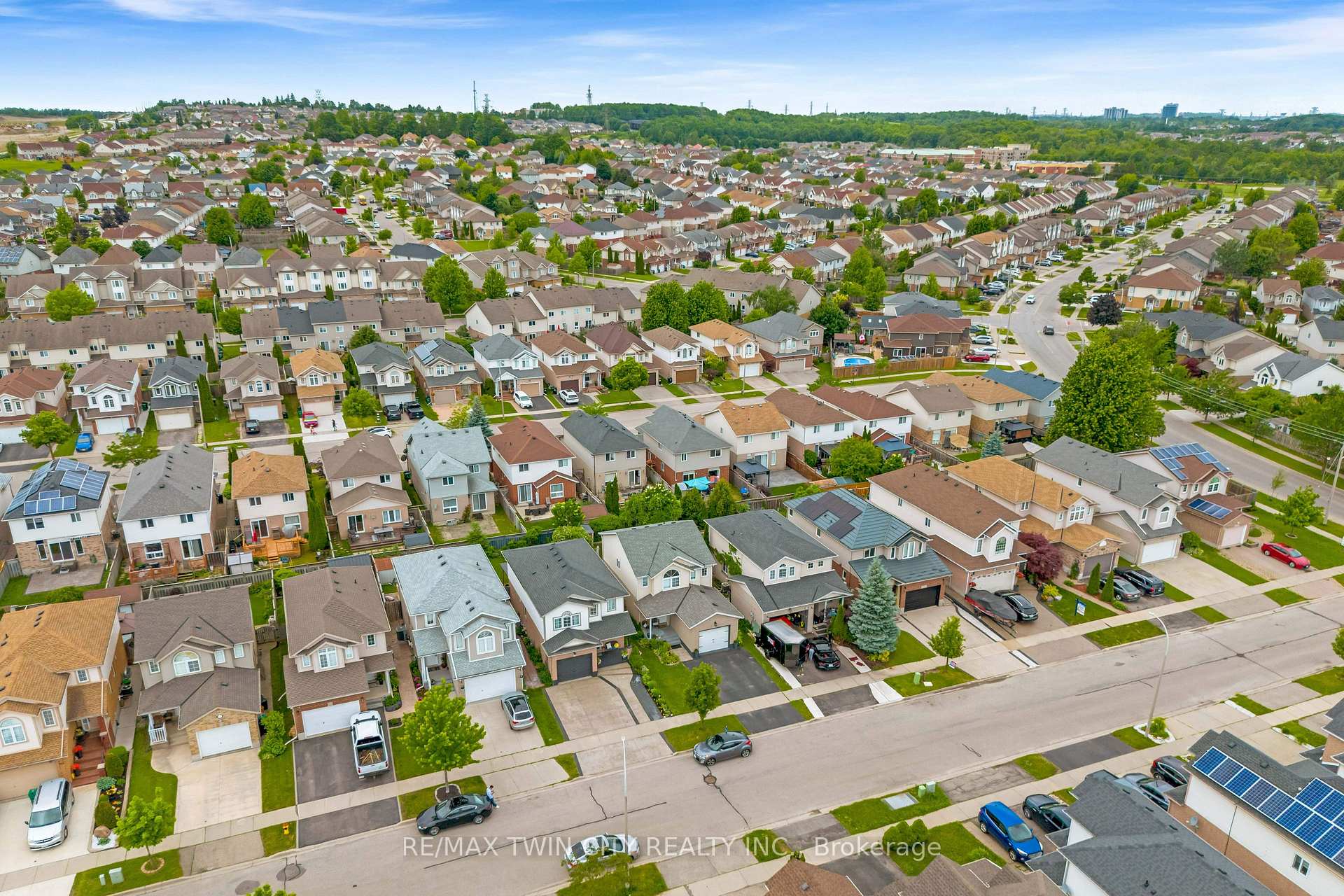 Photo 43 of 925 Copper Leaf Crescent, Kitchener, Trussler — HOMEH