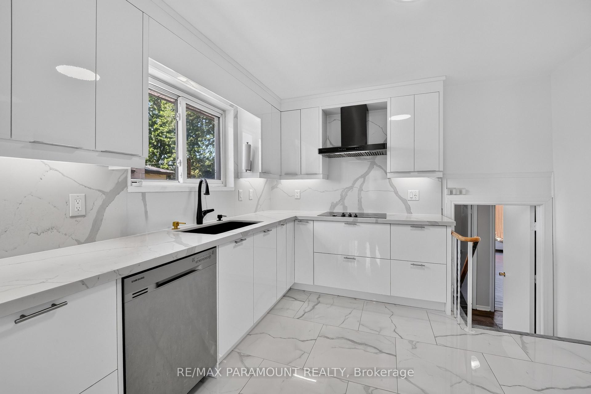 Photo 11 of 66 Doncaster Drive, Brampton, Southgate — HOMEH