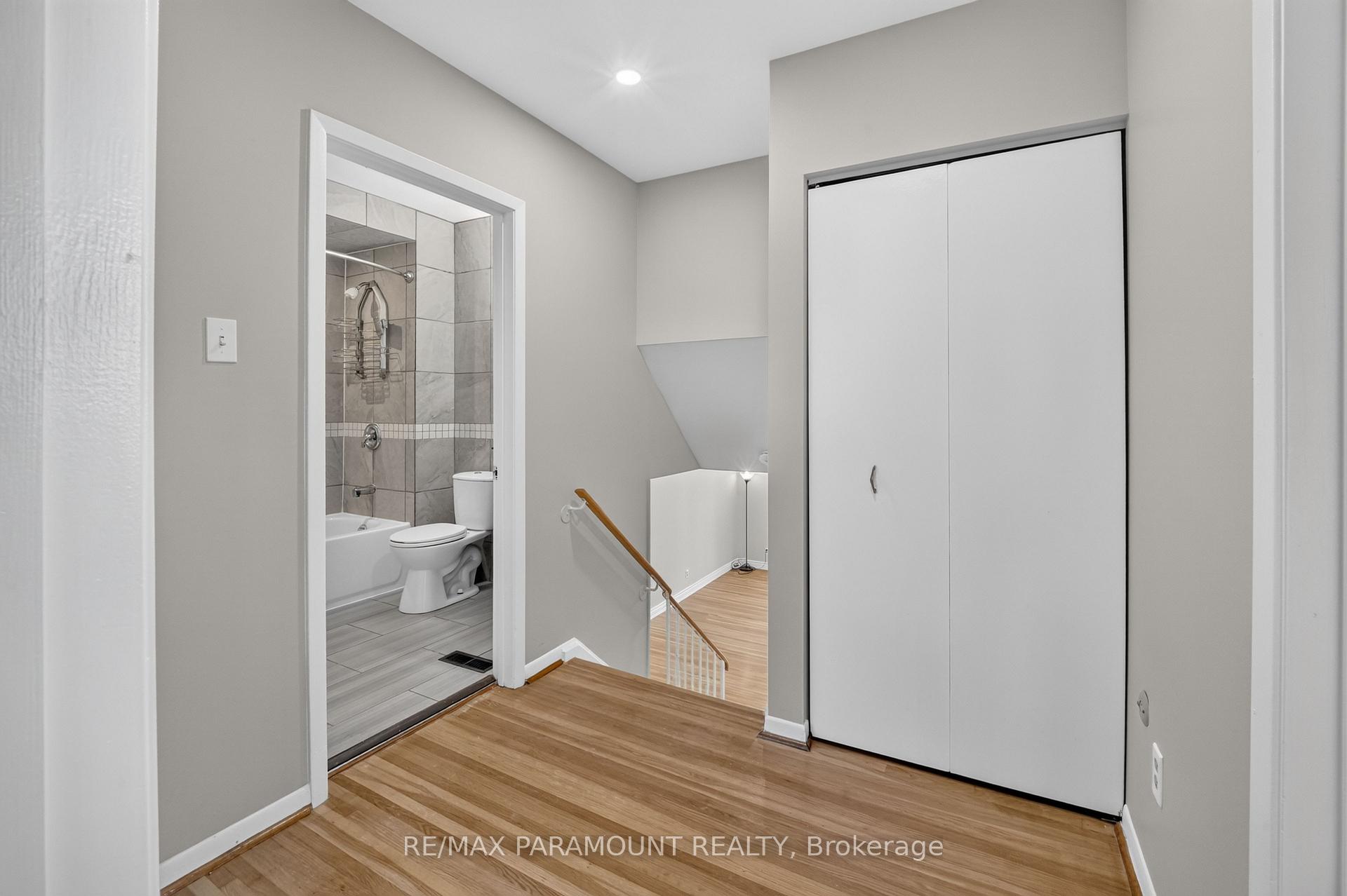 Photo 17 of 66 Doncaster Drive, Brampton, Southgate — HOMEH
