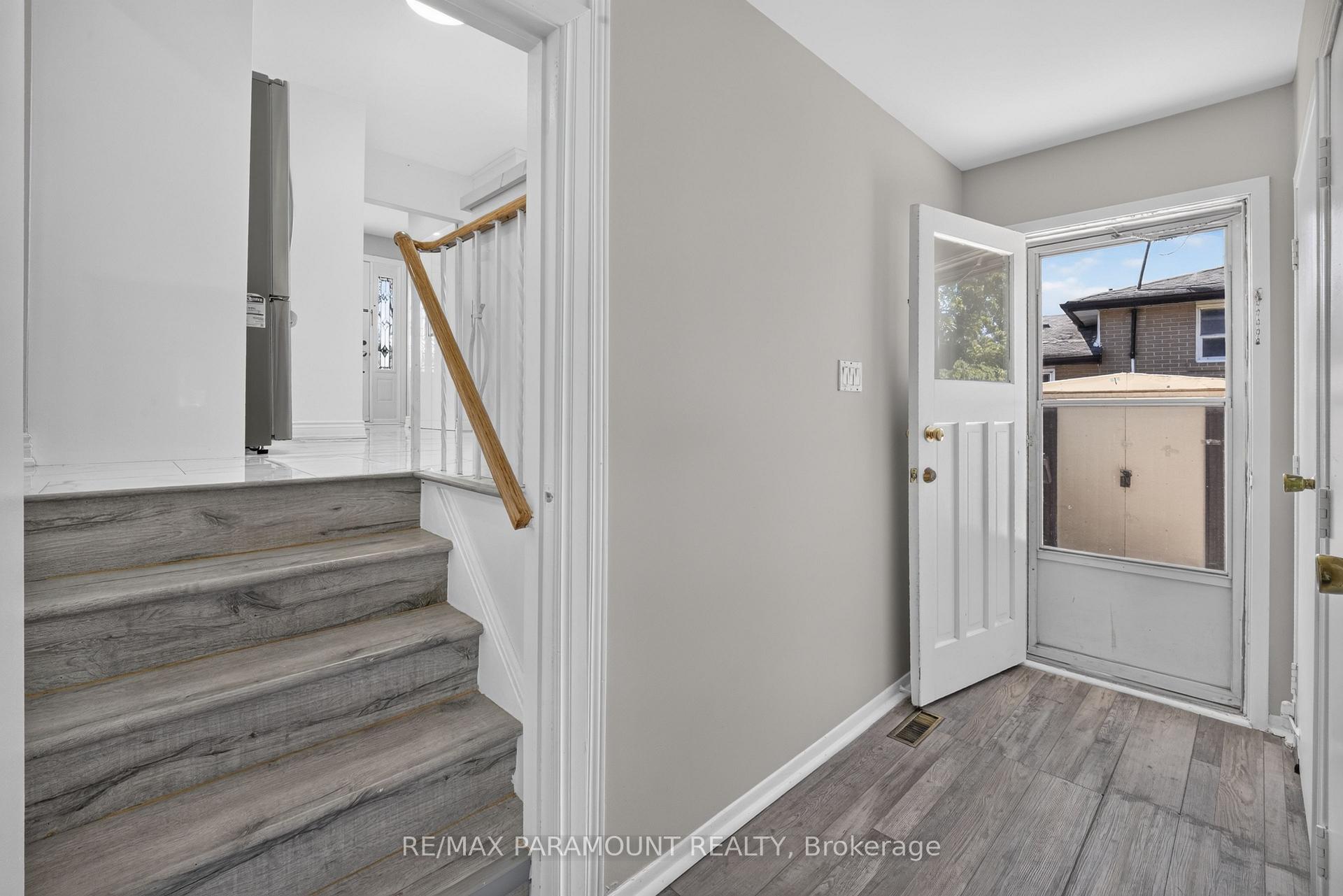 Photo 28 of 66 Doncaster Drive, Brampton, Southgate — HOMEH