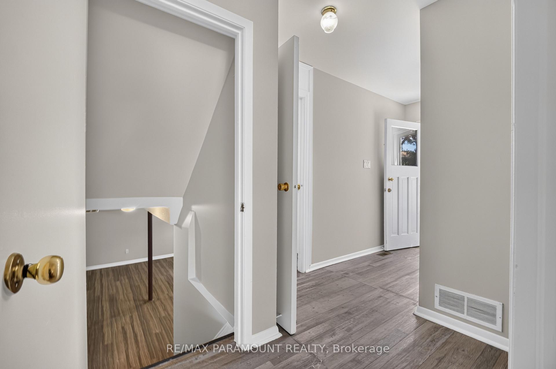 Photo 34 of 66 Doncaster Drive, Brampton, Southgate — HOMEH