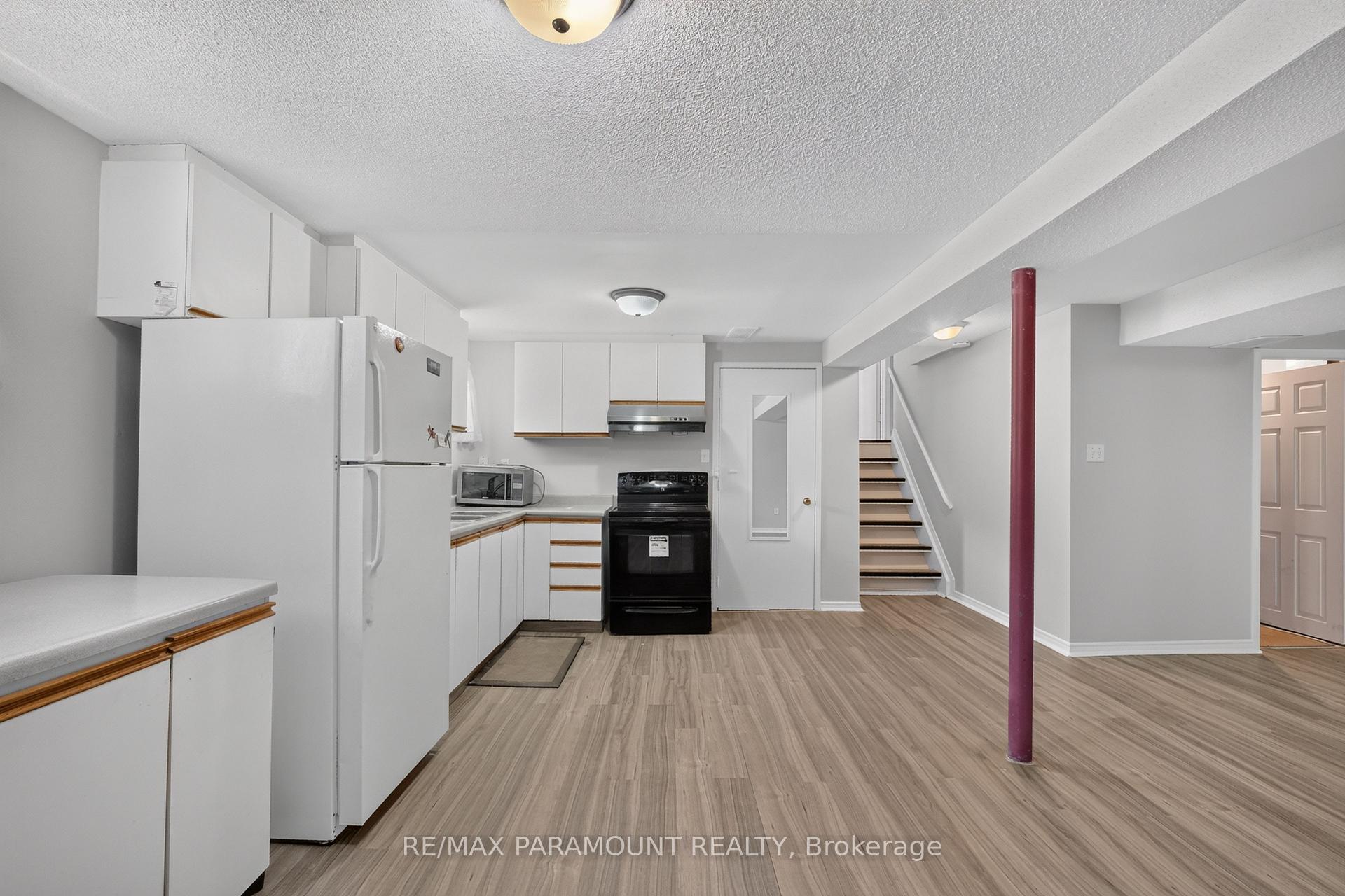 Photo 35 of 66 Doncaster Drive, Brampton, Southgate — HOMEH