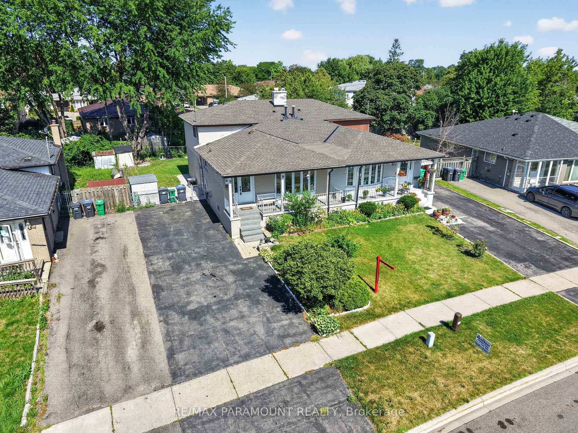 Photo 44 of 66 Doncaster Drive, Brampton, Southgate — HOMEH