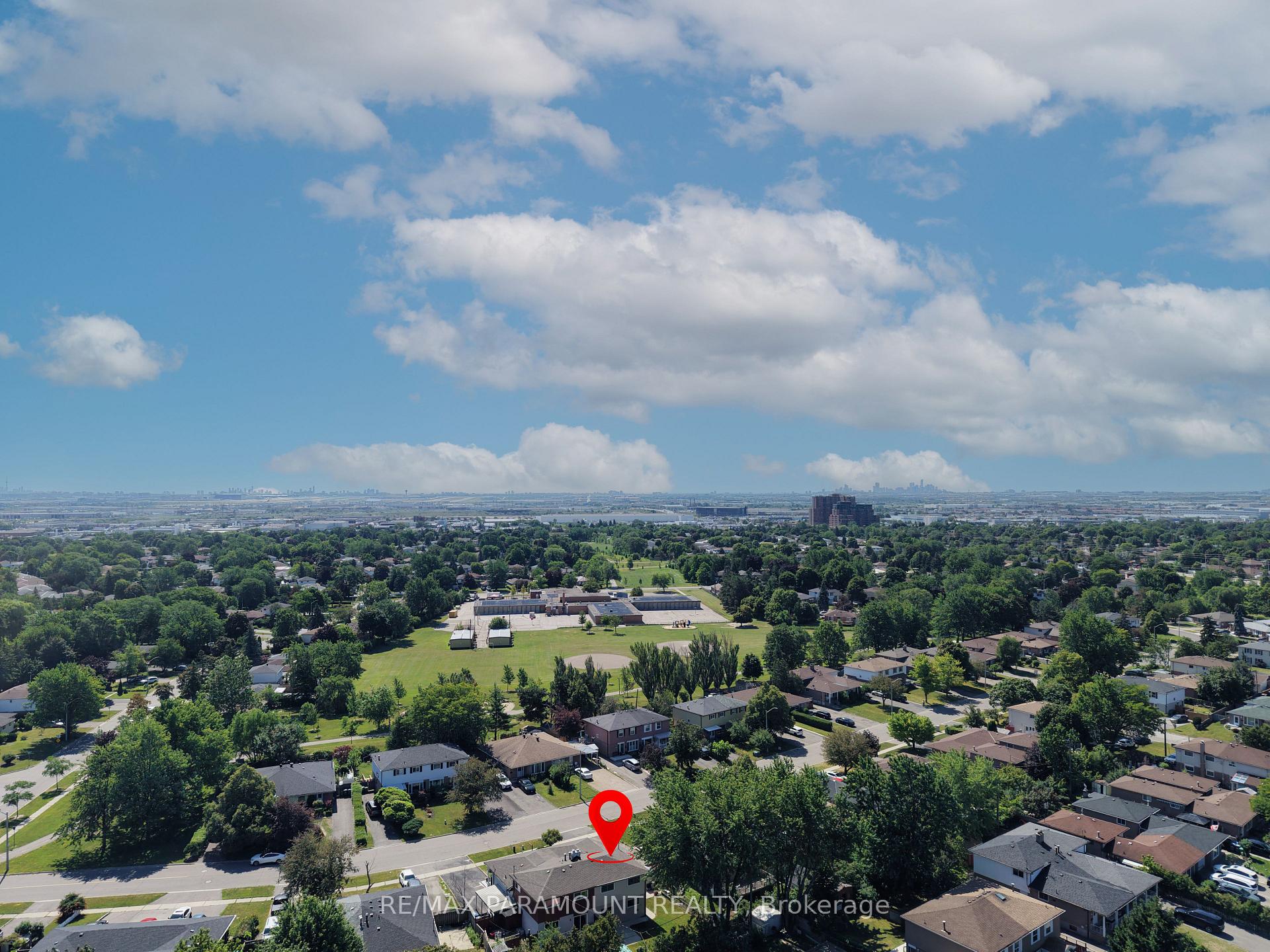 Photo 46 of 66 Doncaster Drive, Brampton, Southgate — HOMEH
