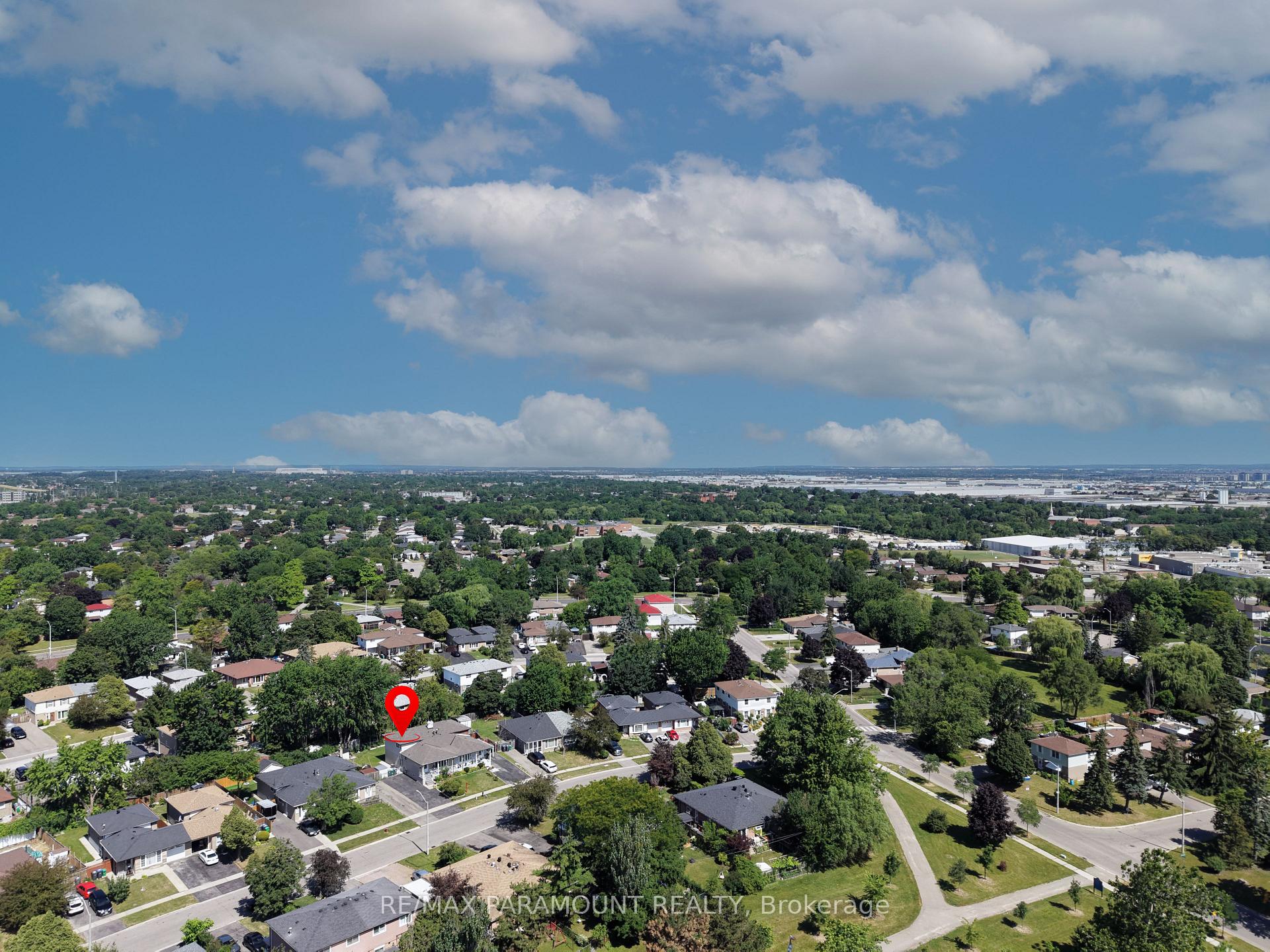 Photo 48 of 66 Doncaster Drive, Brampton, Southgate — HOMEH