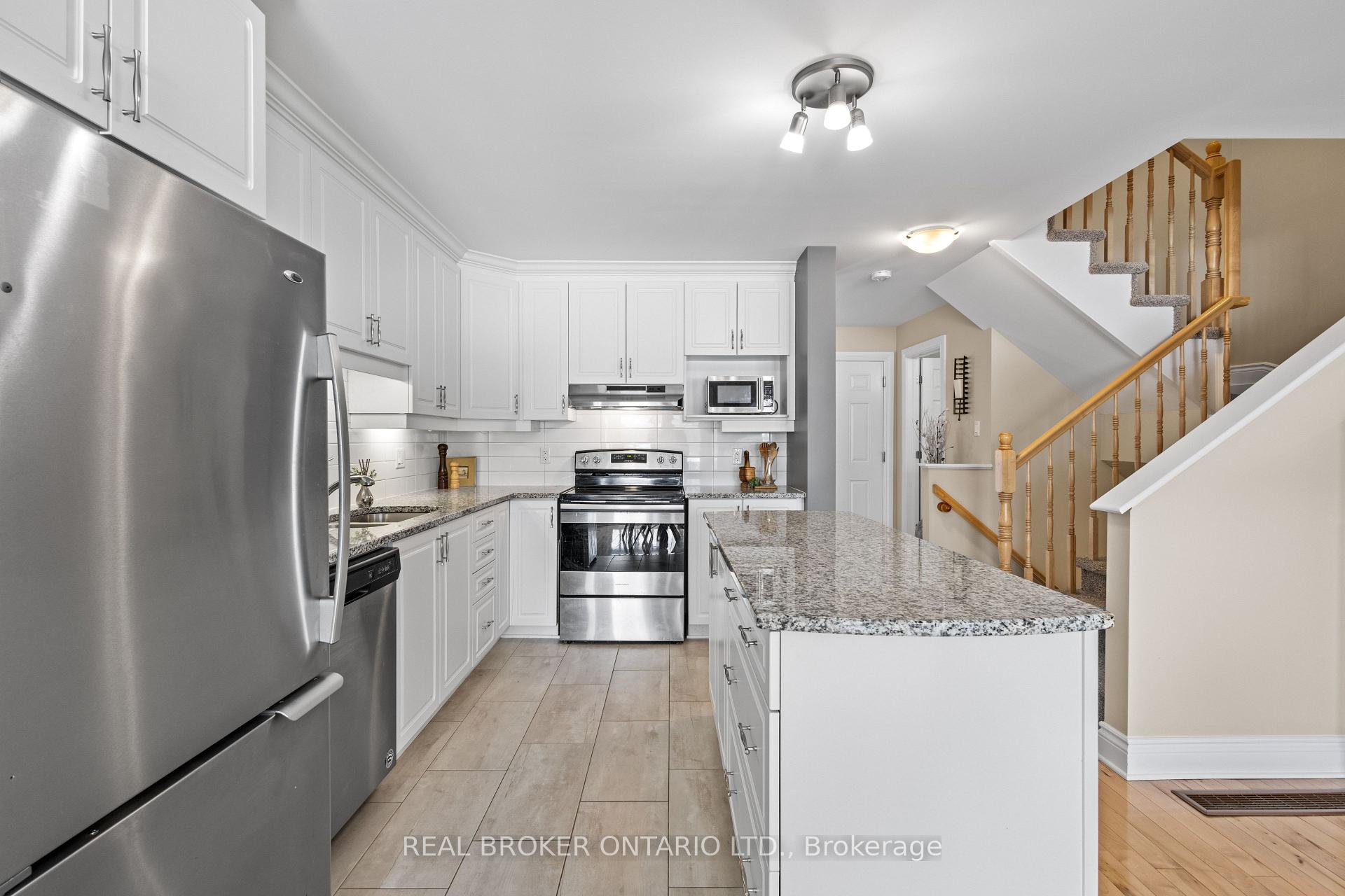 Photo 10 of 336 Twilight Avenue, Russell, Village of Russell — HOMEH