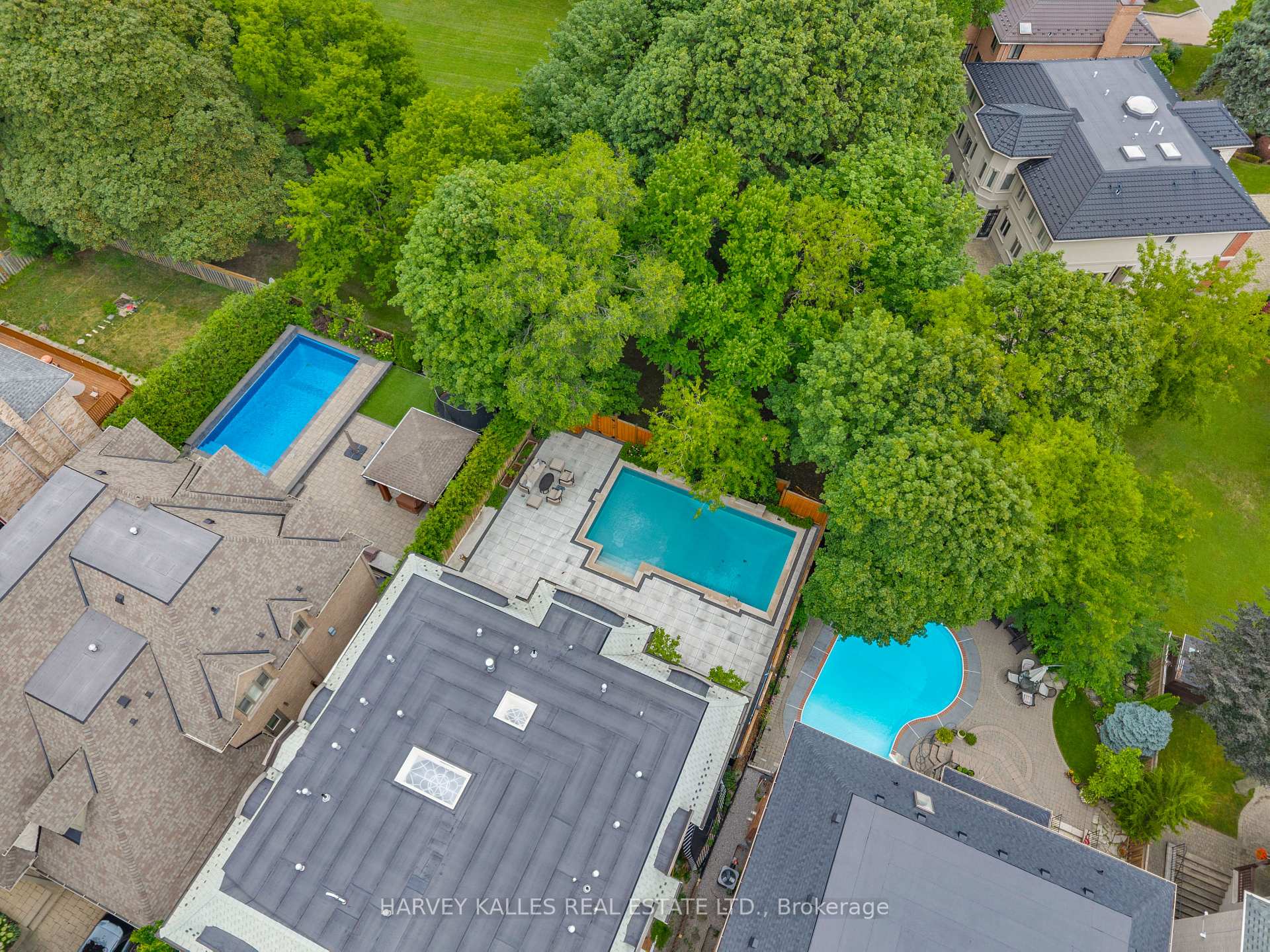 Photo 4 of 64 Yorkminster Road, North York, St. Andrew-Windfields — HOMEH