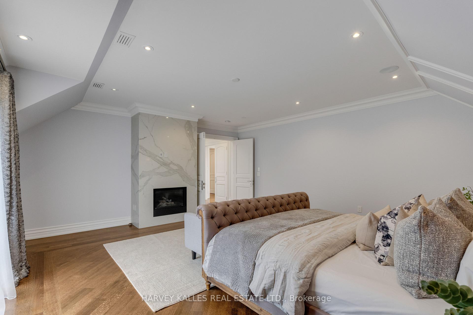 Photo 28 of 64 Yorkminster Road, North York, St. Andrew-Windfields — HOMEH