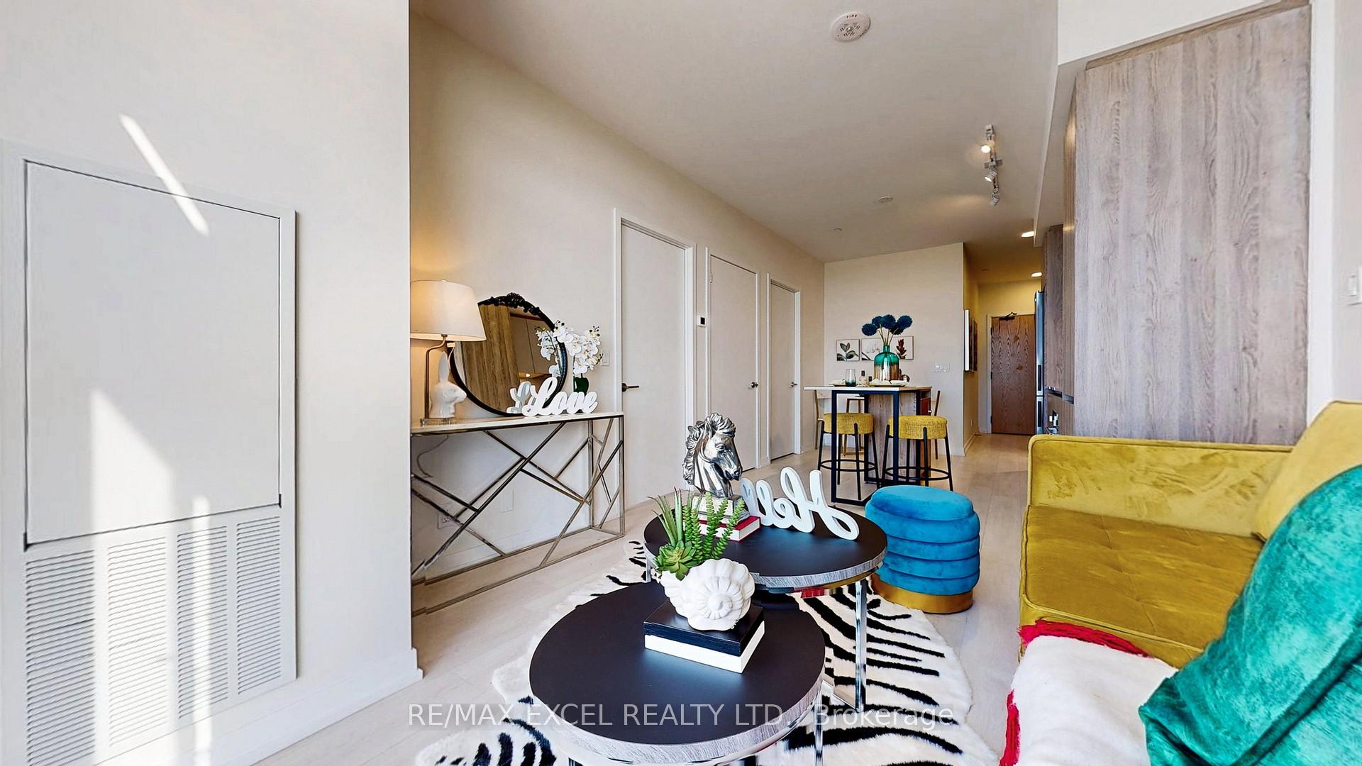 Photo 8 of Unit 802, 8 Beverley Glen Boulevard, Vaughan, Beverley Glen — HOMEH