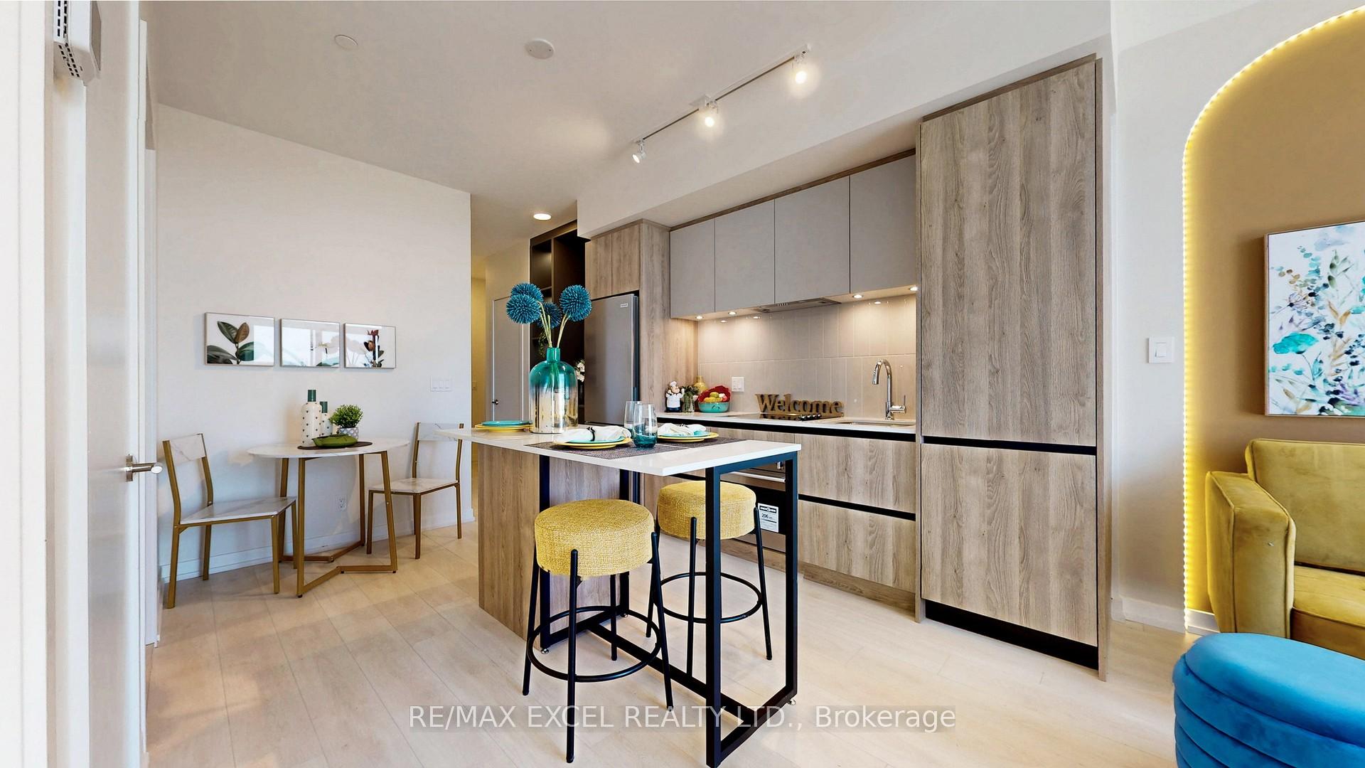 Photo 10 of Unit 802, 8 Beverley Glen Boulevard, Vaughan, Beverley Glen — HOMEH