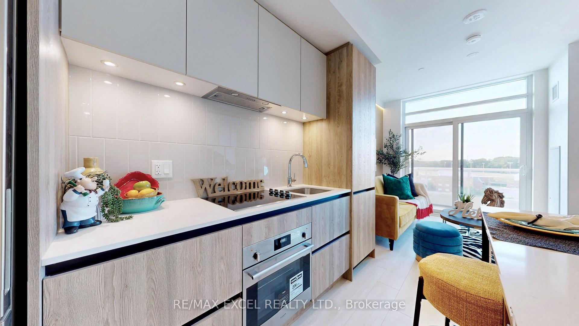 Photo 14 of Unit 802, 8 Beverley Glen Boulevard, Vaughan, Beverley Glen — HOMEH